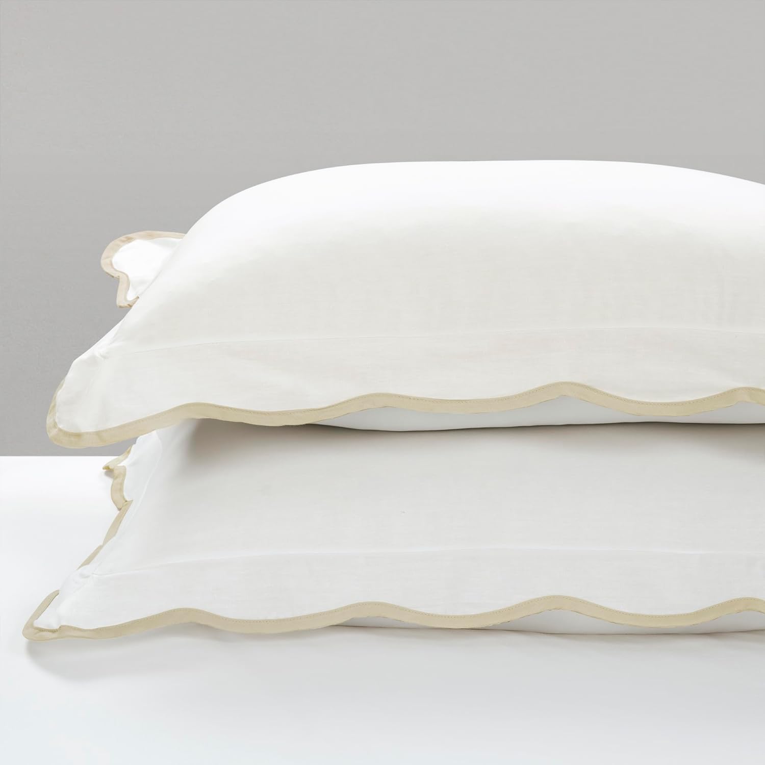 Lush Decor Coastal Chic Scalloped Edge Comforter Set, 3 Piece Set King/California King, Neutral & White - King Bedding Set - White Comforter King Size - Coastal Decor