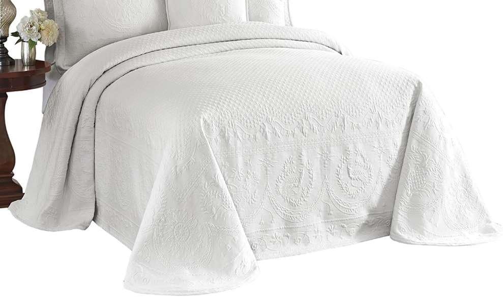 King Charles Modern Farmhouse Floral Matelasse Bedspread, 100% Cotton Breathable Bedding, Full/Queen, White
