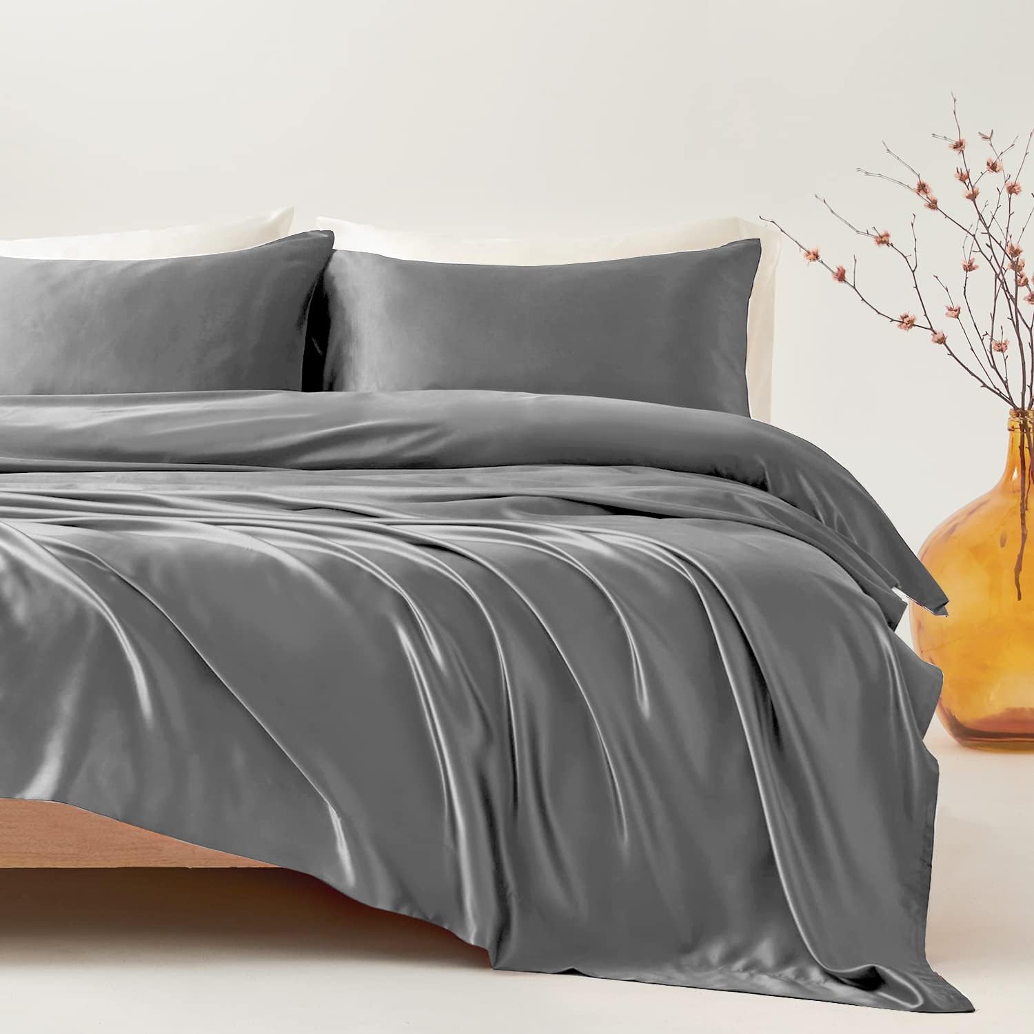 22 Momme 100% Mulberry Silk Bedding Set - 4-Piece Luxury Queen Size (2 Pillowcases, 1 Fitted Sheet, 1 Flat Sheet) - Fits 14-16' Deep Pocket (Solid, Elephant Grey)