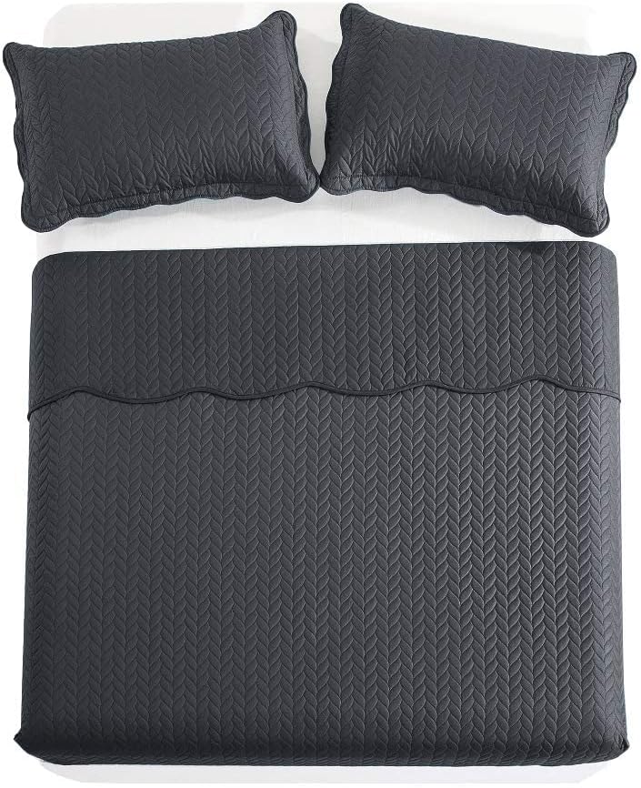 MOONLIGHT20015 Twin Quilt Set (66' x 86') with 1 Pillow Sham (20' x 26'+2') for All Season - 2 Pcs Reversible Bedding Set Lightweight Microfiber Coverlet Embossed Pattern Quilted Bedspread (Charcoal)
