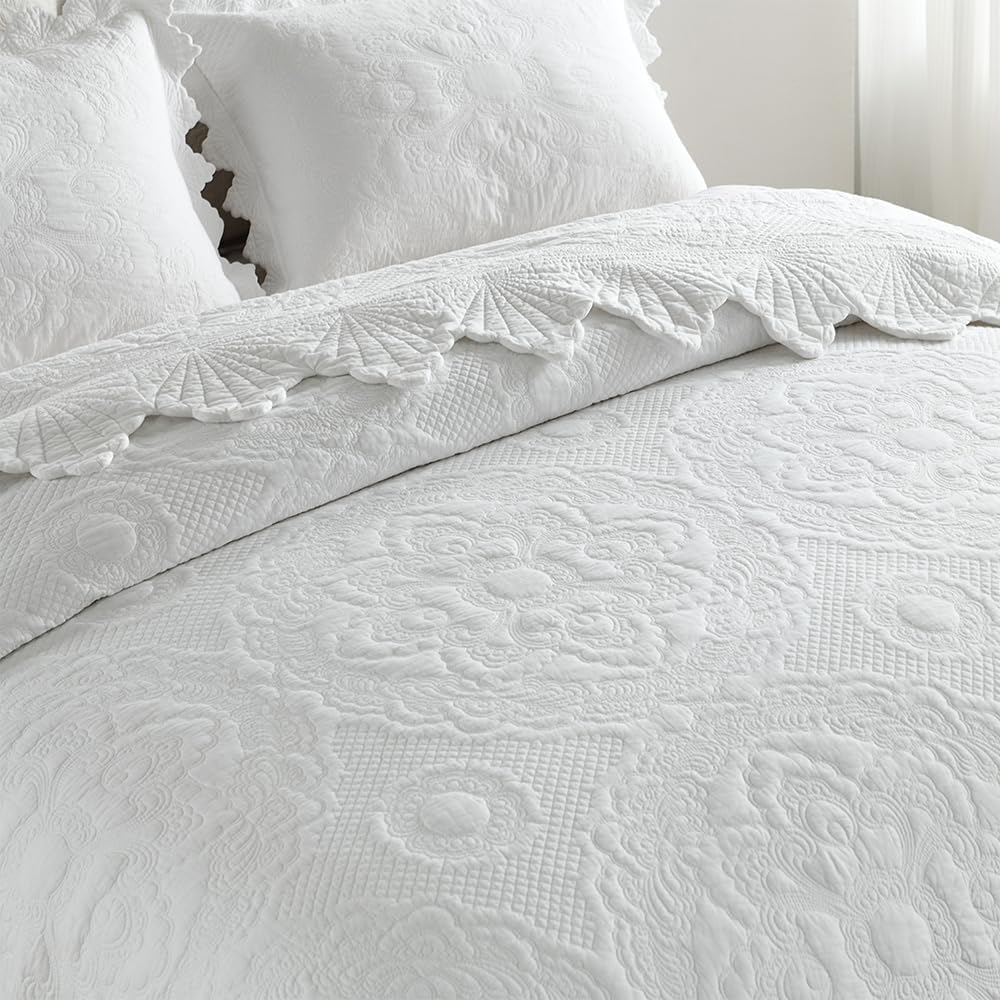 Cotton Quilt Bedding Set Reversible Lightweight Coverlet for All Seasons, 3 Pieces Embossed Floral Solid White Bedspread with Ruffled Edge, Queen Size