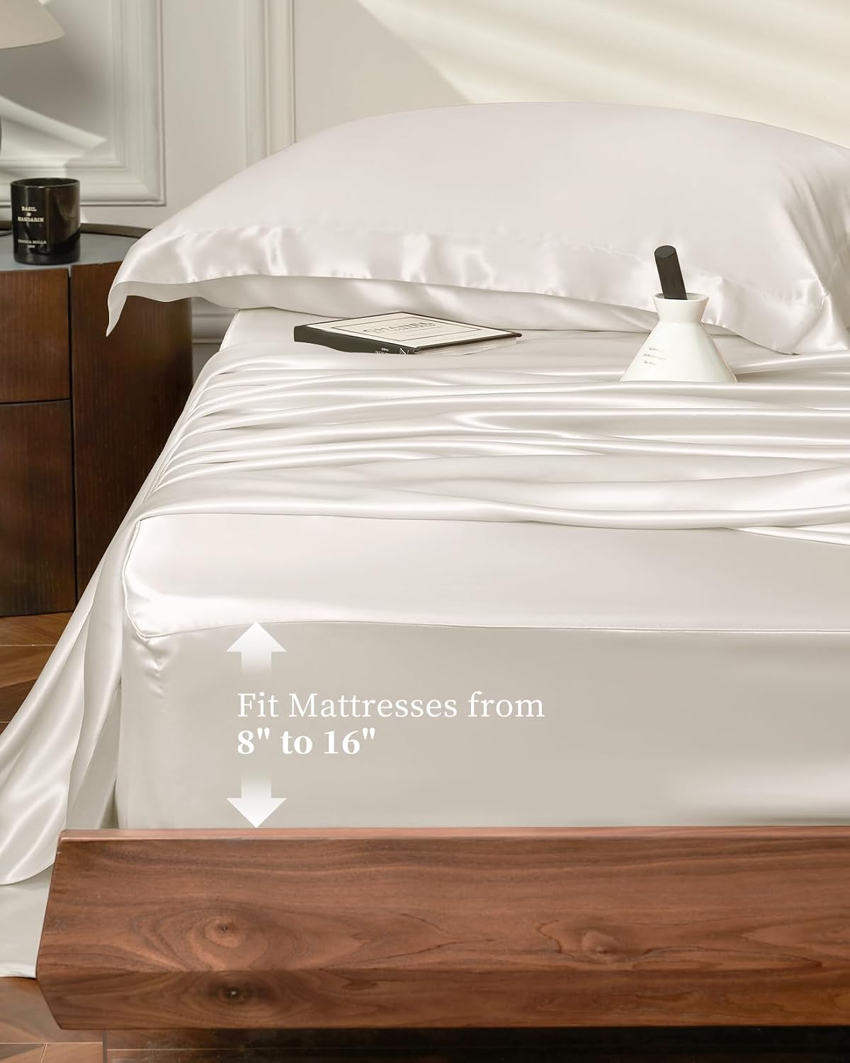 THXSILK 4pcs Silk Bed Sheets Set, 100% Long Stranded 25 Momme Mulberry Silk Bedding Set, Sheets and Pillowcase Set, Extremely Soft and Luxurious (White, Queen)