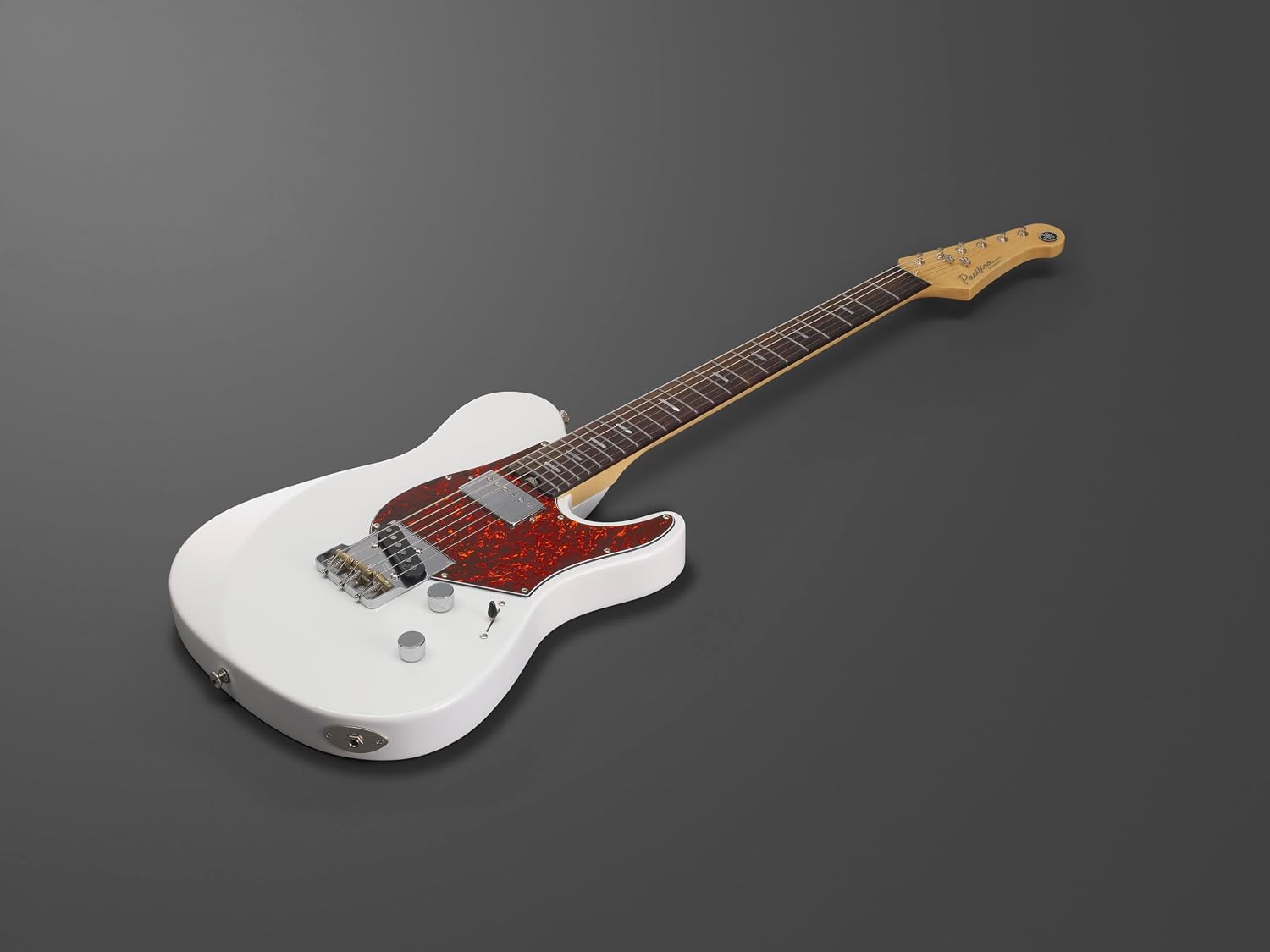 Pacifica SC Professional Electric Guitar with Rosewood Fingerboard, Shell White with Hard Case