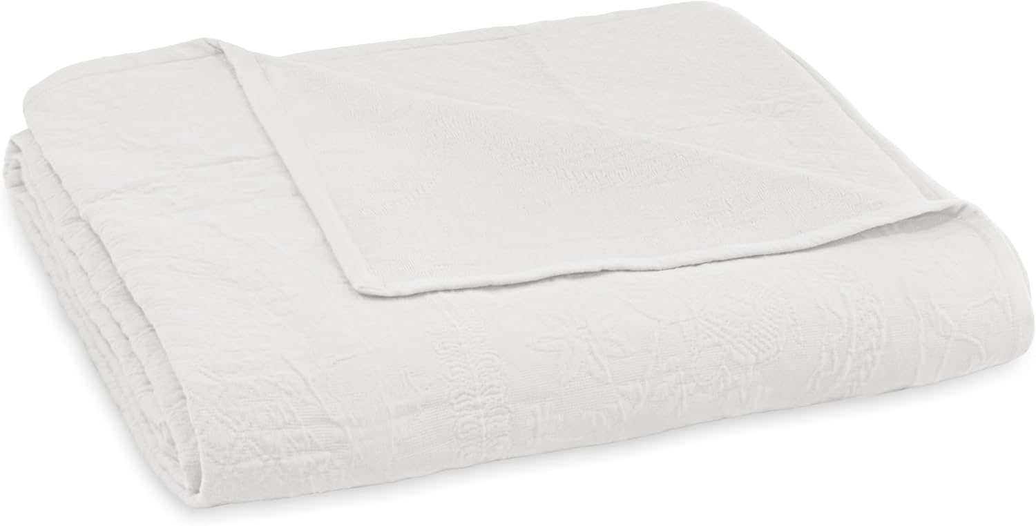 Bedspreads Coverlet - King Charles Collection 120' x 114' Size 100% Cotton Oversized Matelasse Bed Spread, King/Cal King, White