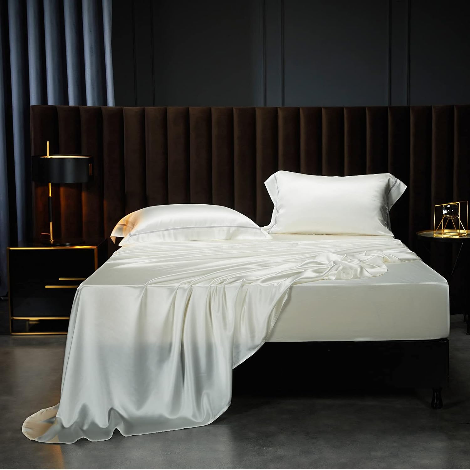 YOUR MOON 100% Mulberry Silk Sheets Set King Size 4 Pcs, 25 Momme Mulberry Silk Bed Sheets, Ultra Soft Luxury Bedding Sets, 1 Fitted Sheet, 1 Flat Sheet, 2 Pillow Shams (White)