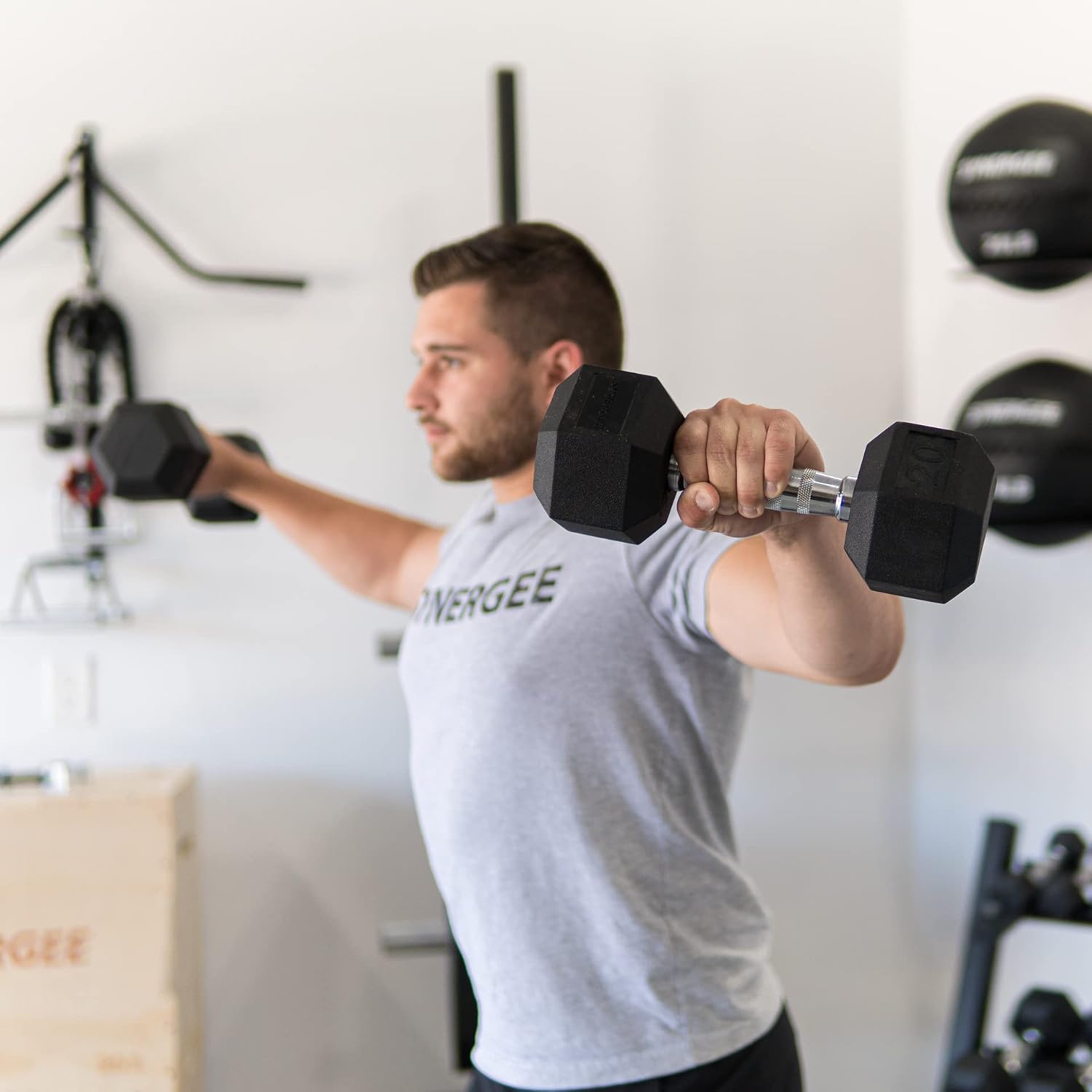 Synergee Rubber Encased Hex Dumbbells with Chrome Handle. All Purpose Weights for Strength & Conditioning Training. Available Size From 2.5 lbs to 50 lbs.