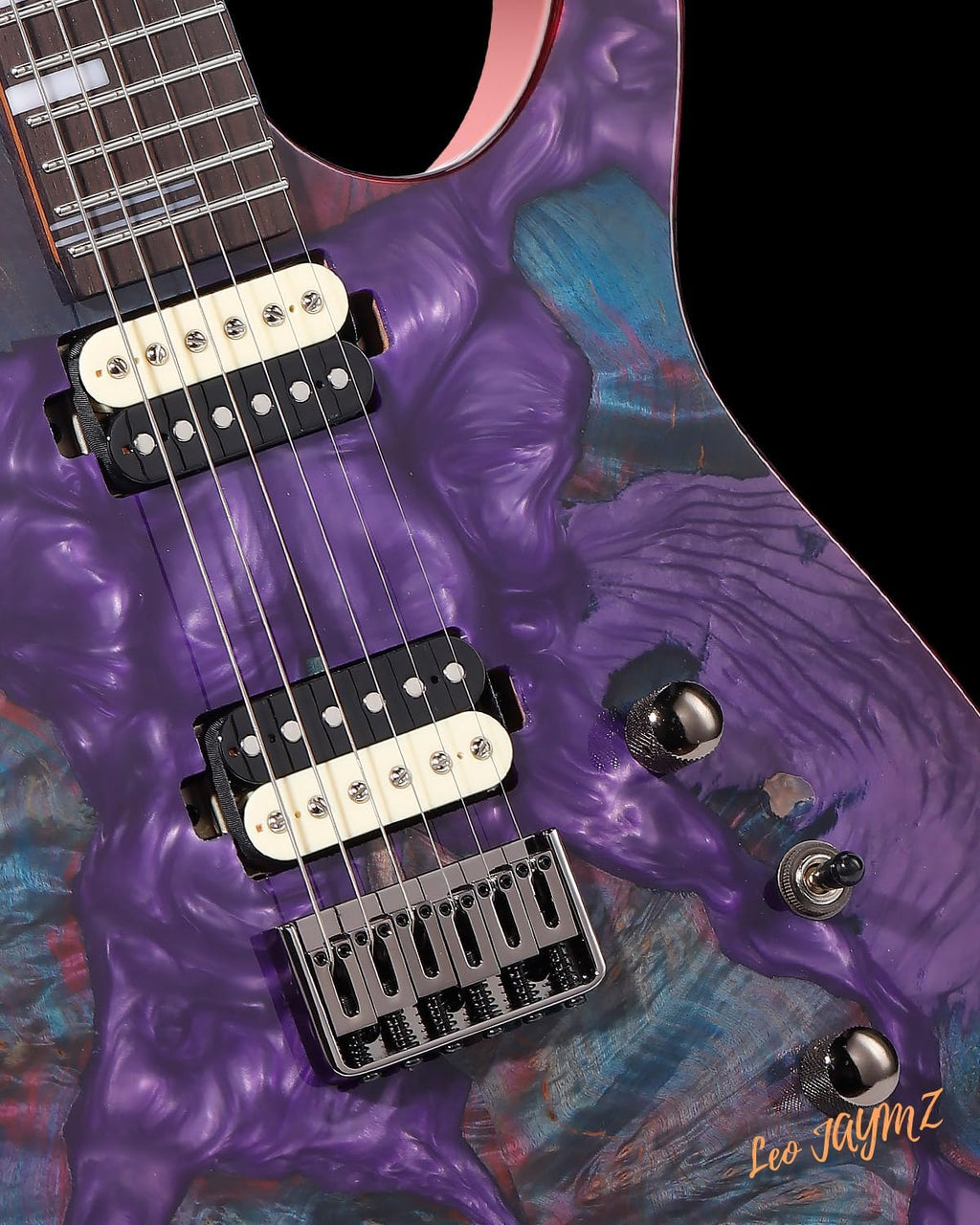 Leo Jaymz Electric Guitar Hurricane Deluxe Series, Burl Top, Mahogany Body, Roasted Maple Neck, Rosewood Fretboard, Locking Tuners, Rounded Frets, Case (Violet Deluxe)