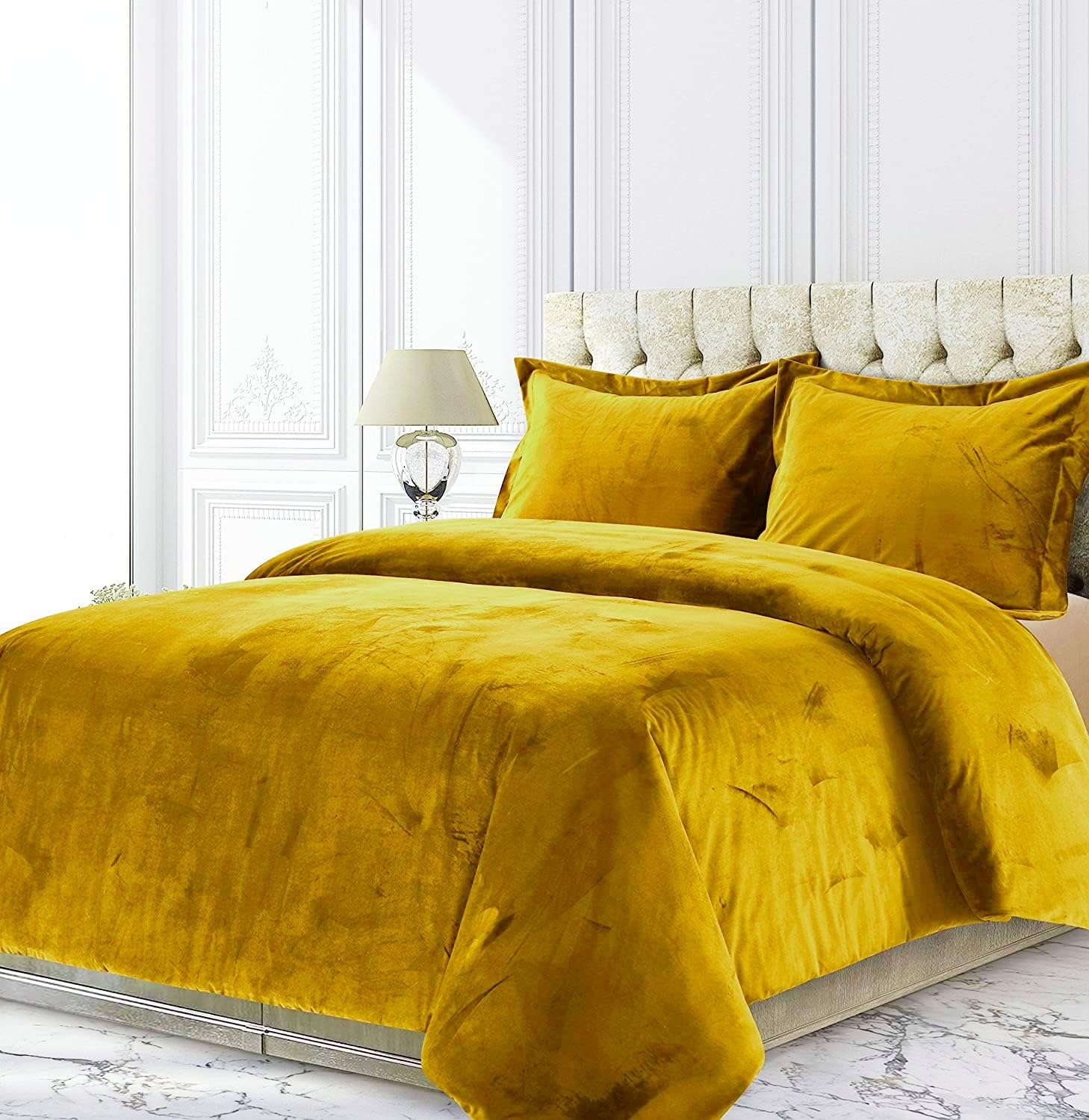 Velvet Comforter Set King 3 Piece (Comforter + 2 Pillowcases) Light Gold 600 GSM