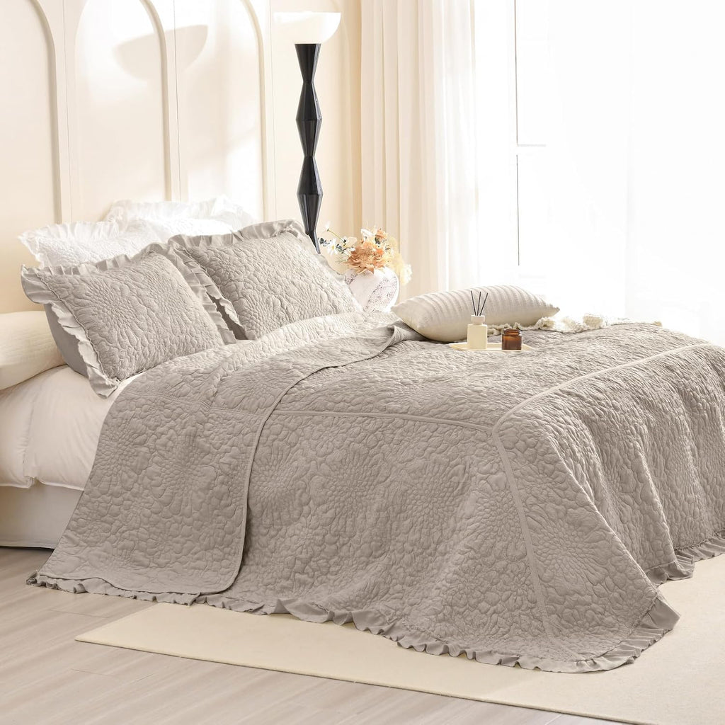 Lady Ann Oversized Bedspread Set 128x120, Extra Large Linen Feel Stone-Washed Ruffled Quilt Set Crinkled Blanket, Lightweight Shabby Quilted Bedspreads &Coverlets 3 PCS Farmhouse Rustic Bedding Sets