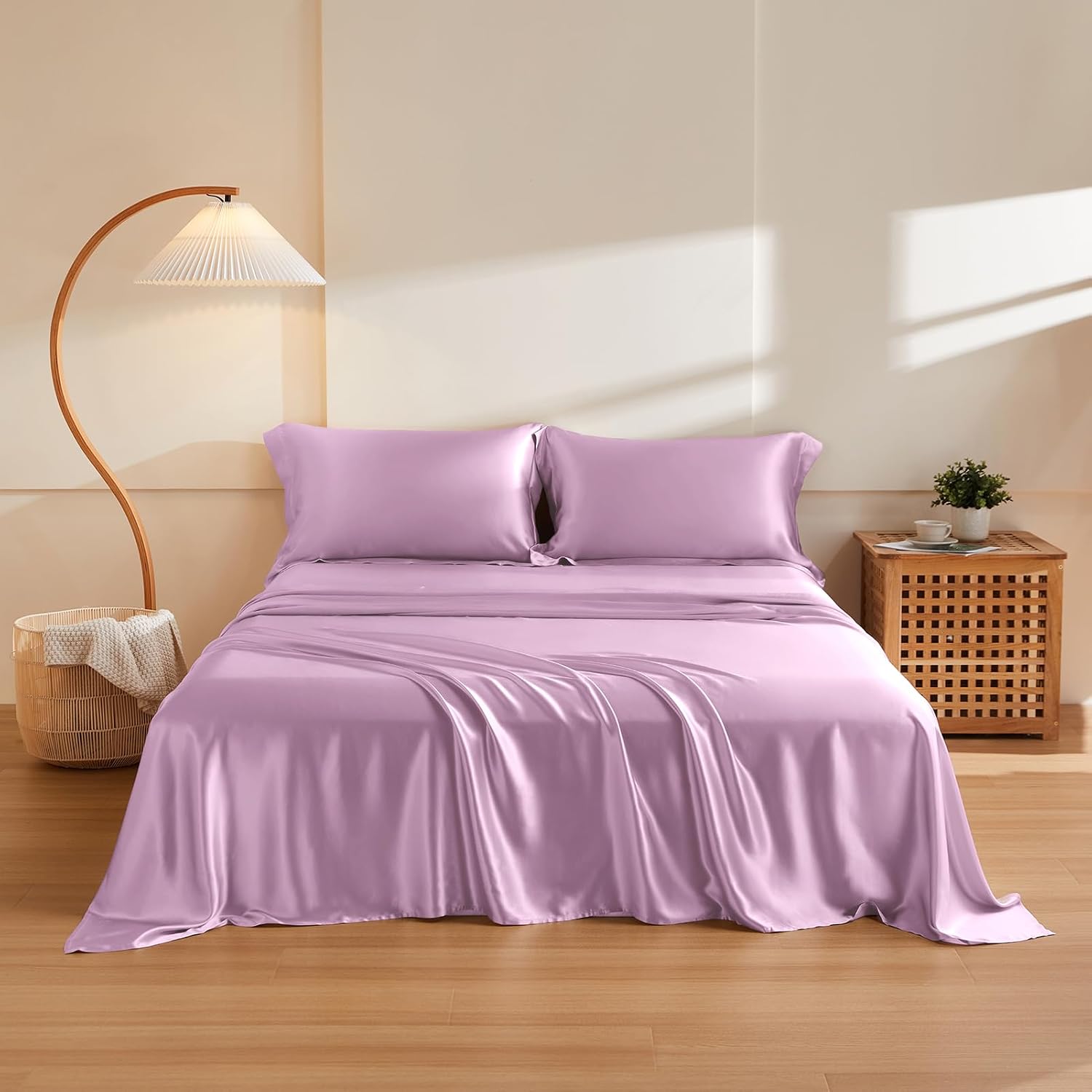 22 Momme 100% Mulberry Silk Bedding Set - 4-Piece Luxury Alaska King Size (2 Pillowcases, 1 Fitted Sheet, 1 Flat Sheet) - Fits 14-16' Deep Pocket (Solid, Lavender)