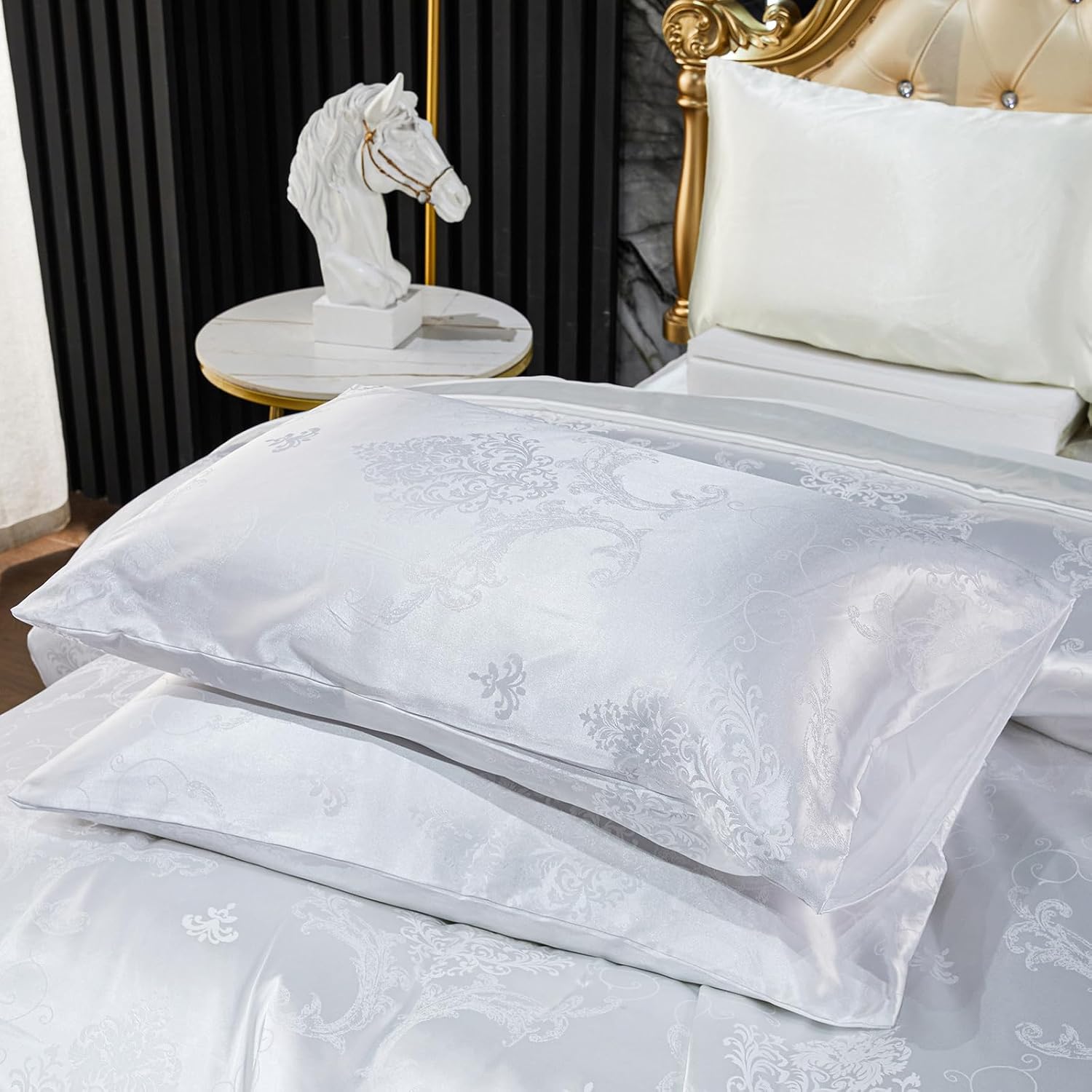 Jacquard Comforter Set White Sheet Set Satin Bedding Set King 8 Pcs Vintage Neoclassical Floral Bed Home Decor Soft Comforter Luxury Hotel Silky Bed in a Bag with 1 Cushion Cover