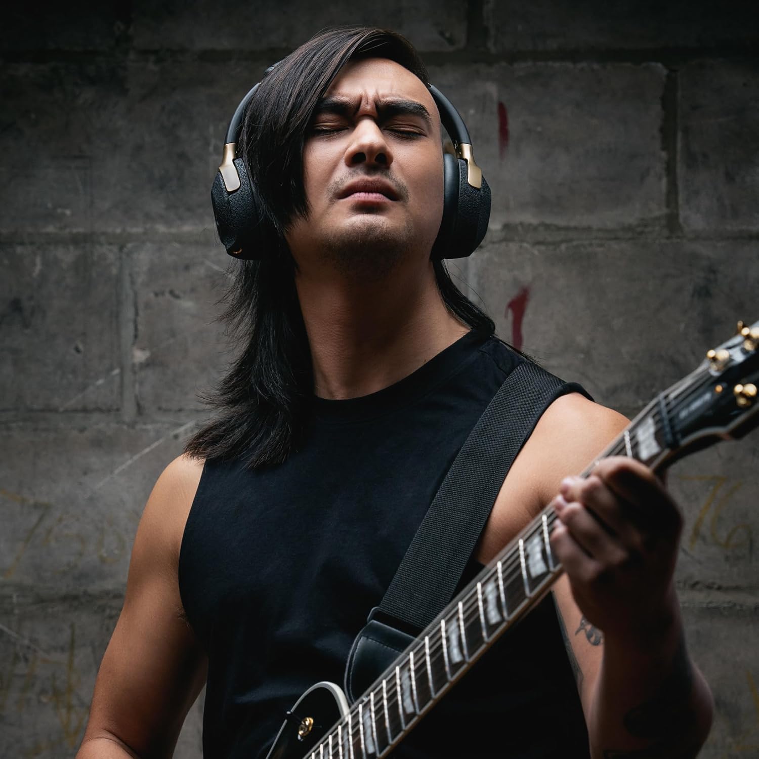 Positive Grid Spark NEO Wireless Guitar Headphone Amp & AI-Powered Guitar Rig with Custom Audio Drivers, Noise-Isolation, Bluetooth Streaming & Smart App for Electric, Acoustic and Bass Guitar