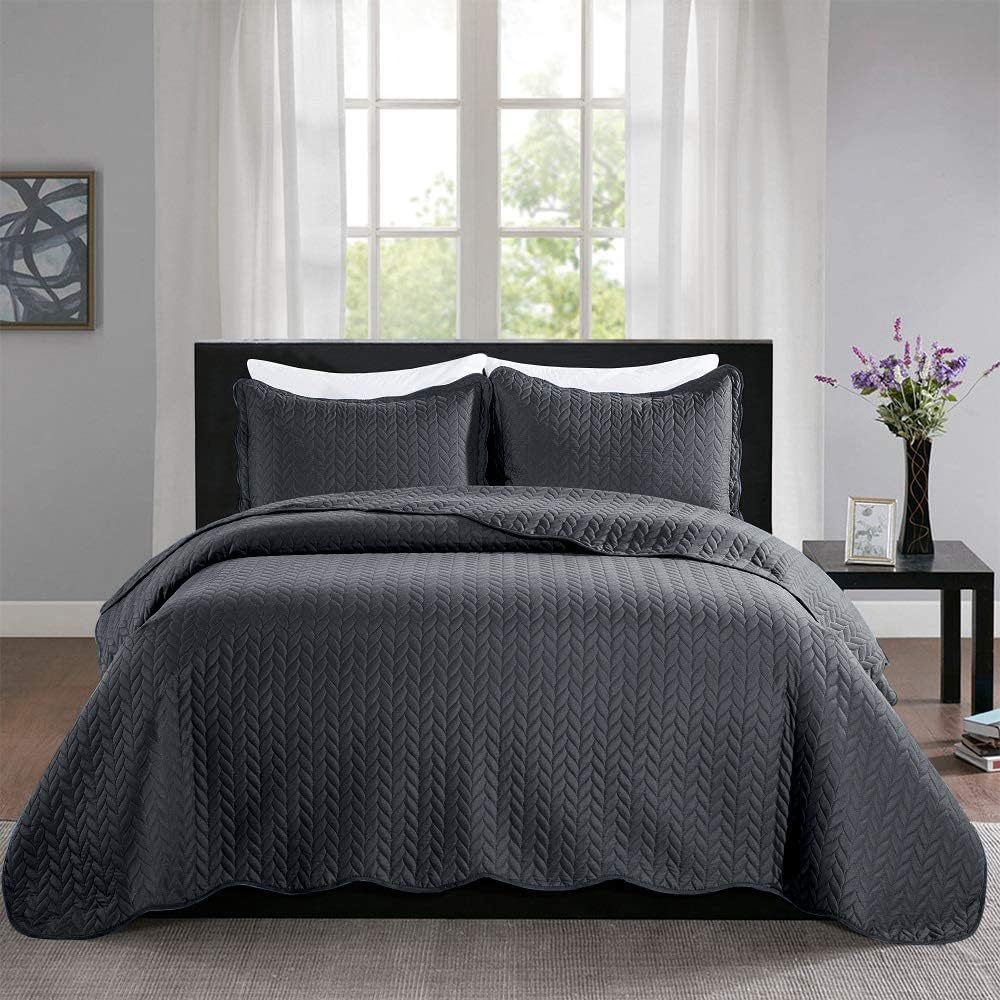 MOONLIGHT20015 Twin Quilt Set (66' x 86') with 1 Pillow Sham (20' x 26'+2') for All Season - 2 Pcs Reversible Bedding Set Lightweight Microfiber Coverlet Embossed Pattern Quilted Bedspread (Charcoal)