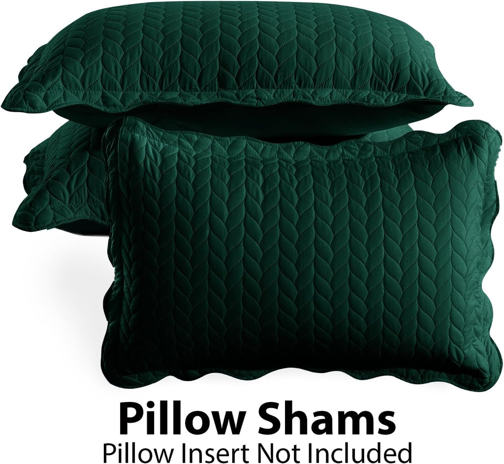 MOONLIGHT20015 Twin Quilt Bedding Set (68' x 86') - Bulk Pack of 10 Wholesale for Hotels, Guest Bedroom & Airbnbs - Lightweight Microfiber Reversible Embossed Quilts Bedspreads (Emerald)