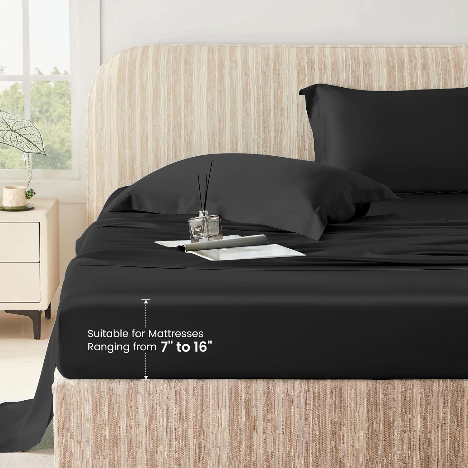 THXSILK Silk Sheet Set 4 Pcs, 25 Momme 100% Top Grade Pure Mulberry Silk Bed Sheets Luxury Bedding Sets Ultra Soft Durable, 1 Fitted Sheet, 1 Flat Sheet and 2 Pillow Shams (Full, Black)