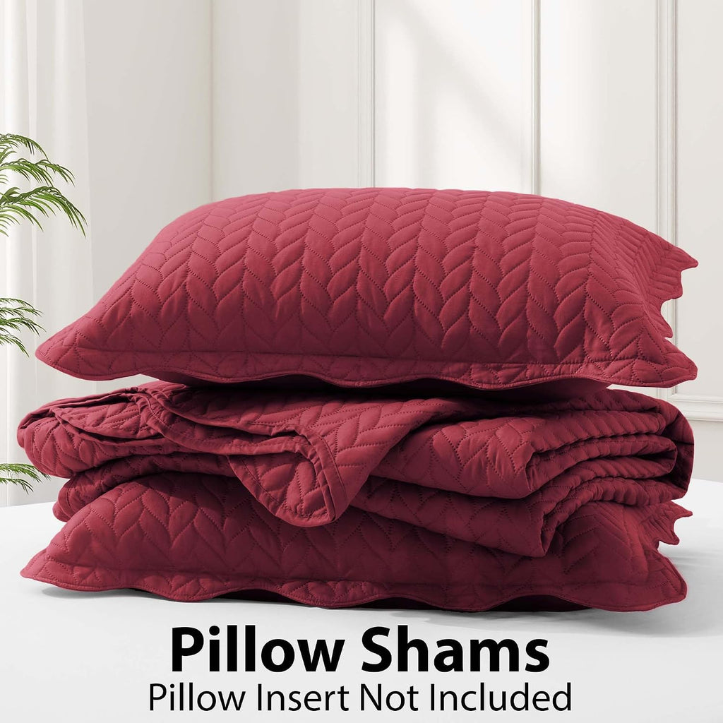 MOONLIGHT20015 Twin Quilt Bedding Set (68' x 86') - Bulk Pack of 10 Wholesale for Hotels, Guest Bedroom & Airbnbs - Lightweight Microfiber Reversible Embossed Quilts Bedspreads (Burgundy)