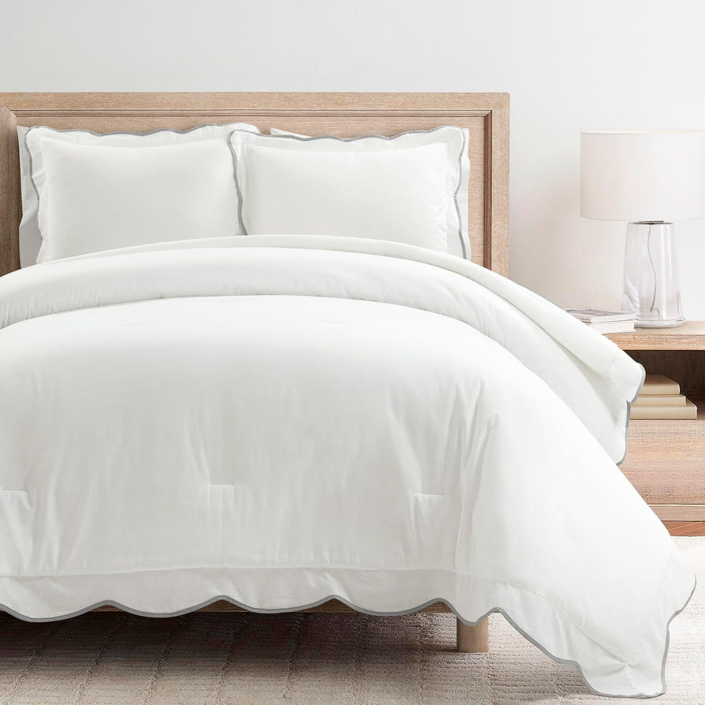 Lush Decor Coastal Chic Scalloped Edge Comforter Set, 3 Piece Set King/California King, Gray & White - King Bedding Set - White Comforter King Size - Coastal Decor