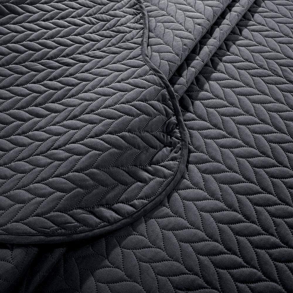 MOONLIGHT20015 Twin Quilt Set (66' x 86') with 1 Pillow Sham (20' x 26'+2') for All Season - 2 Pcs Reversible Bedding Set Lightweight Microfiber Coverlet Embossed Pattern Quilted Bedspread (Charcoal)