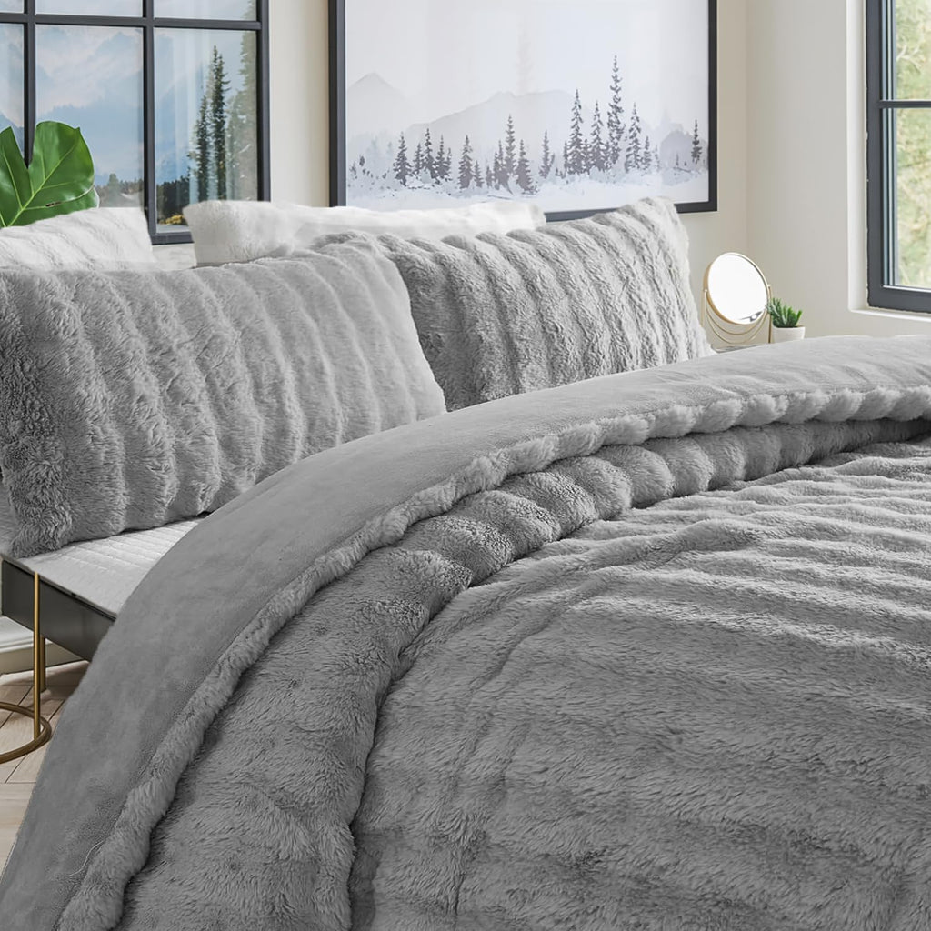Bedbay Faux Fur Comforter Set King Size Plush Grey Fluffy Comforter Luxury Rabbit Fur Fuzzy Furry Bedding Set 3 Pieces Soft Warm Shaggy Velvet Reversible Quilt Duvet Set for Boys Girls Kids