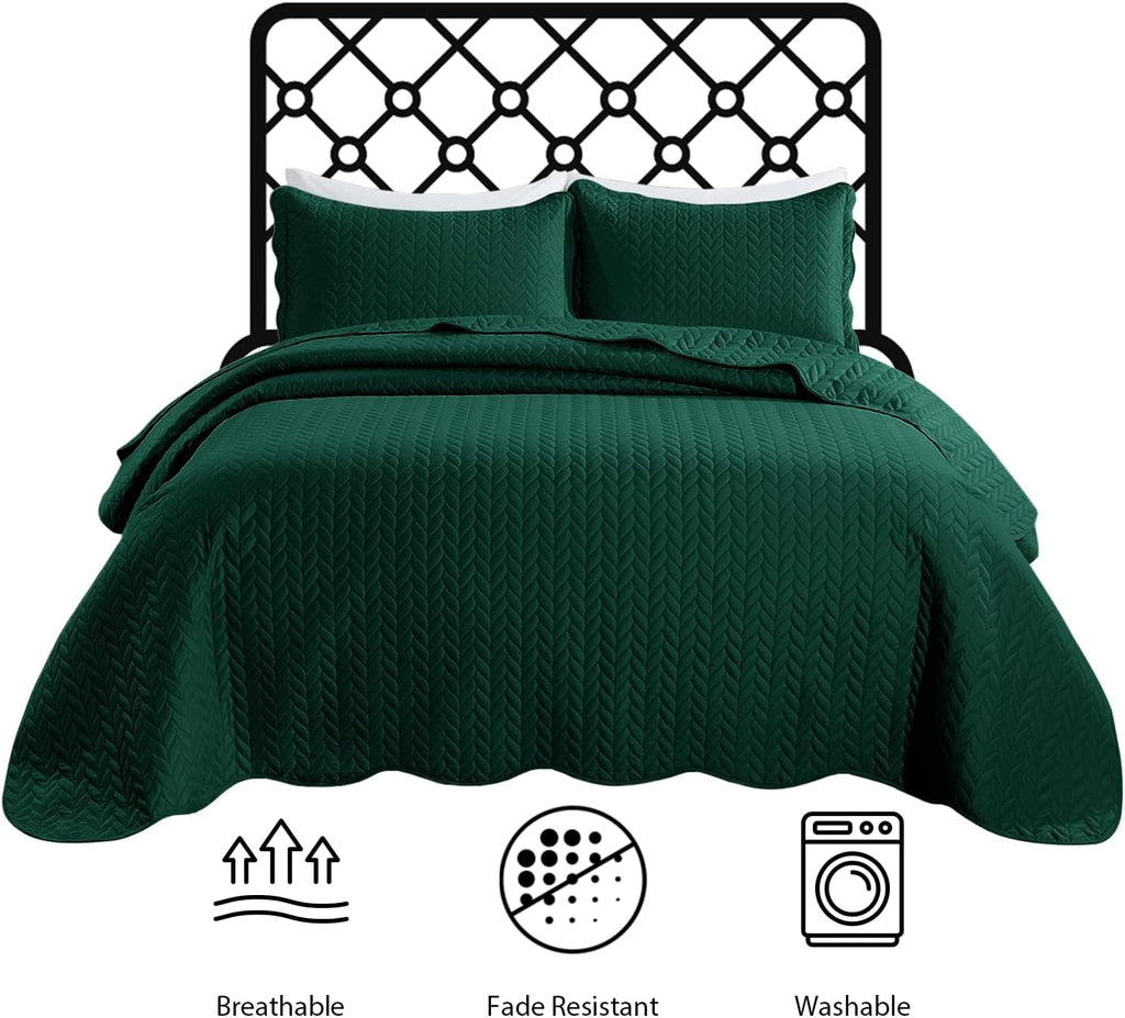 MOONLIGHT20015 Twin Quilt Bedding Set (68' x 86') - Bulk Pack of 10 Wholesale for Hotels, Guest Bedroom & Airbnbs - Lightweight Microfiber Reversible Embossed Quilts Bedspreads (Emerald)