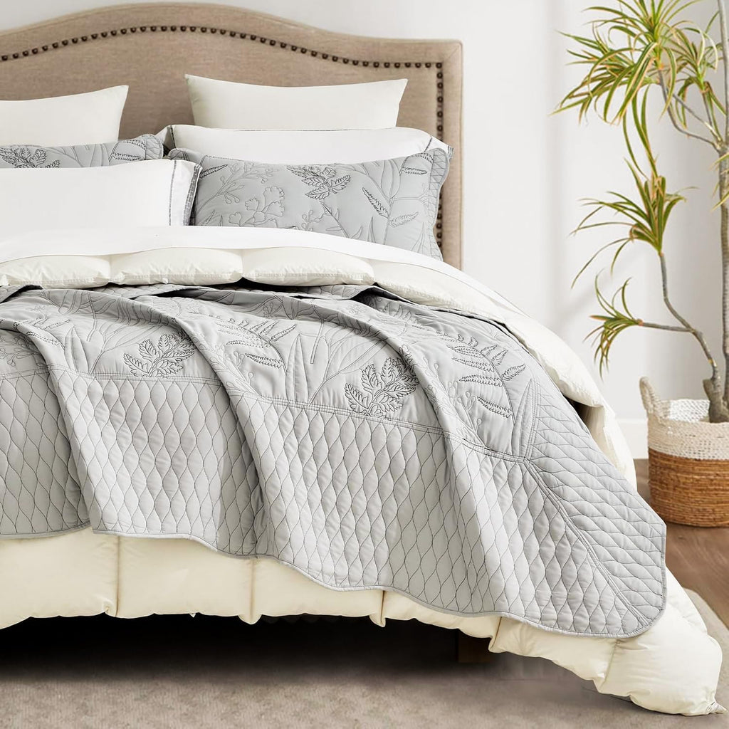 DaisyHuang Botanical Oversized Bedspread King Size - Leaves Pattern Stitching Quilt Set - Elegant & Fresh Style Bedding Coverlets, Reversible, Lightweight, 5 Piece, Grey