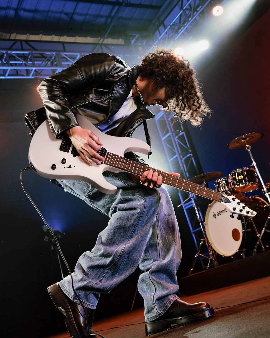 Donner Solid Body Electric Guitar, Matte Finish 39 Inch Metal Electric Guitar Beginner Kits with Bag, Strings, Strap, Cable, Strings Dampener for Rock Music Lover, DMT-100 (Matte White)