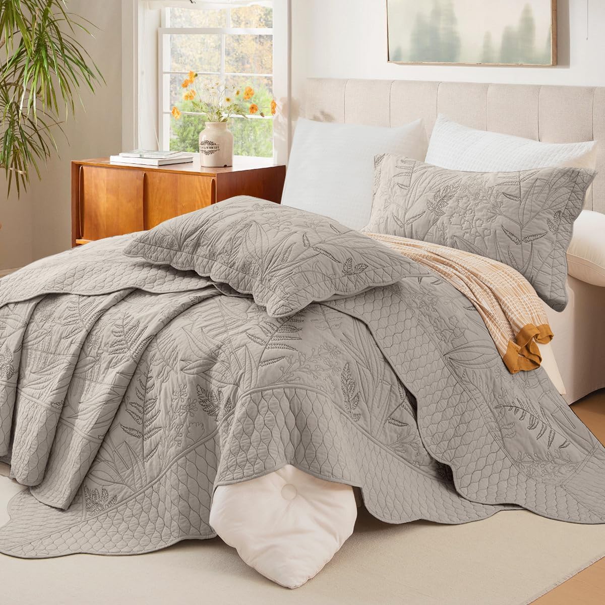 Lady Ann Oversized King Bedspread 128x120, Leaves Pattern Stitching Printed Quilt Set Soft & Lightweight Linen Feel Quilted Coverlet, 3 Pcs Extra Large Botanical Bedding Sets