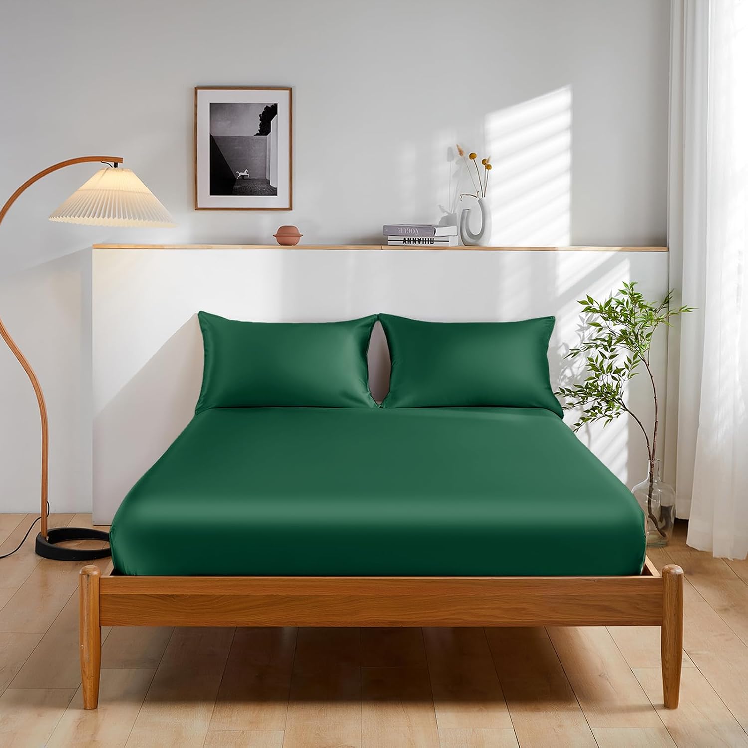 THXSILK 100% Mulberry Silk Bed Sheet Set - 3pcs Pure Silk Sheet Set - 16' Deep Pocket Fitted Sheet, 2 Pack Silk Pillowcase with Zipper Closure - Full Size, Emerald Green