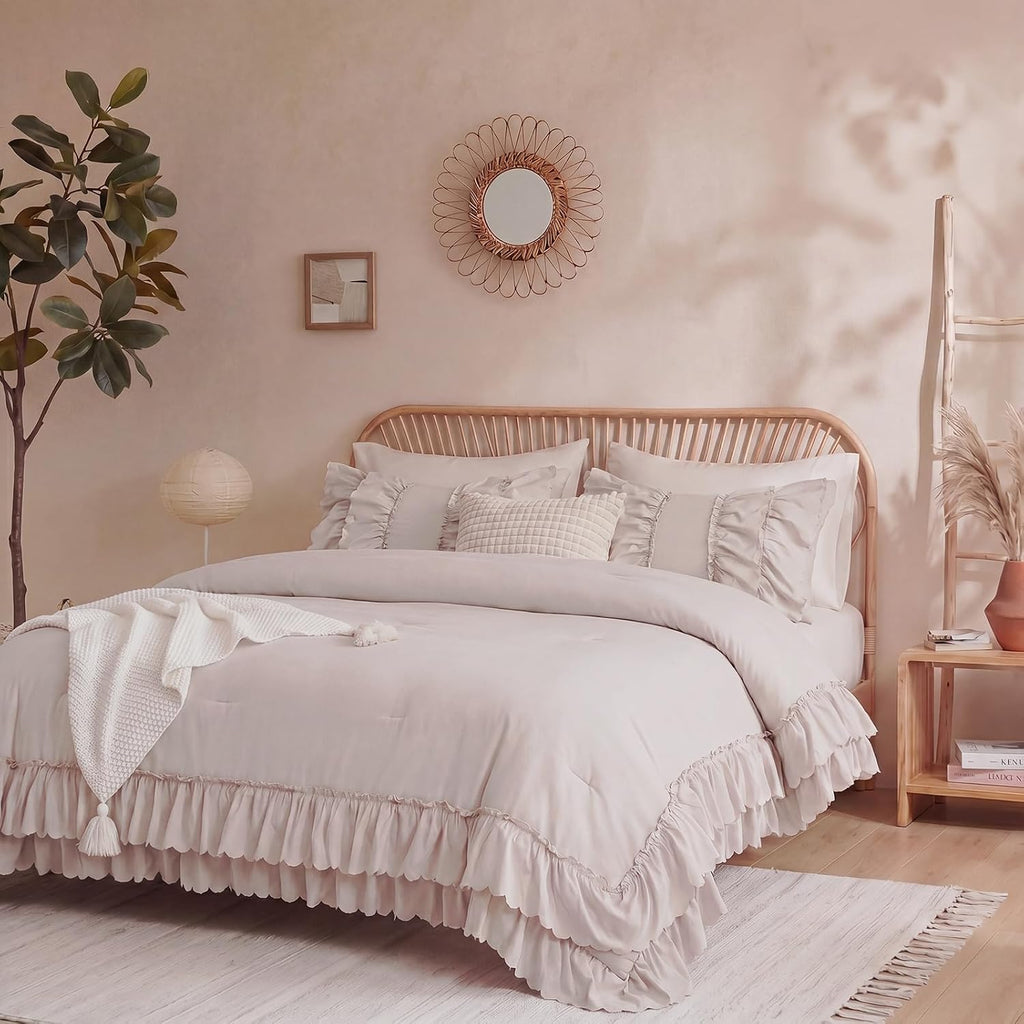 Herside Beige Cotton Ruffle Comforter King Size,2 Layers Ruffles Boho Bedding Set,3 Pcs Fluffy Vintage Comforter Farmhouse Soft and Cozy Lightweight Quilt Set for Women Home Decor