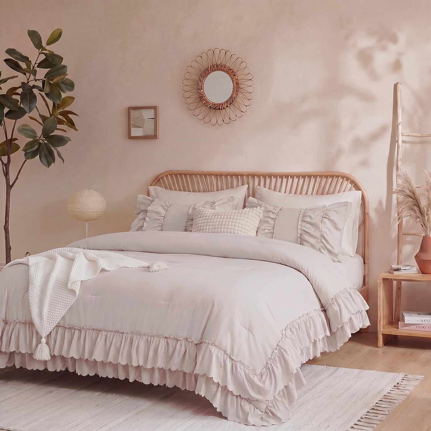Herside Beige Cotton Ruffle Comforter King Size,2 Layers Ruffles Boho Bedding Set,3 Pcs Fluffy Vintage Comforter Farmhouse Soft and Cozy Lightweight Quilt Set for Women Home Decor