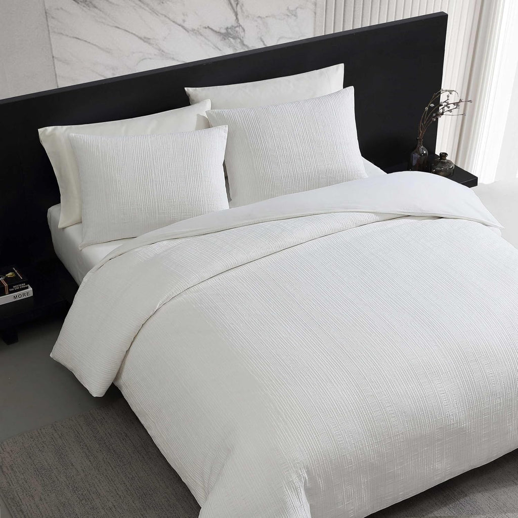 Vera Wang - Comforter Set, Luxurious Bedding Set with Matching Shams, Grid Pattern Design, Chic Room Essentials (Bark Texture White, Queen)