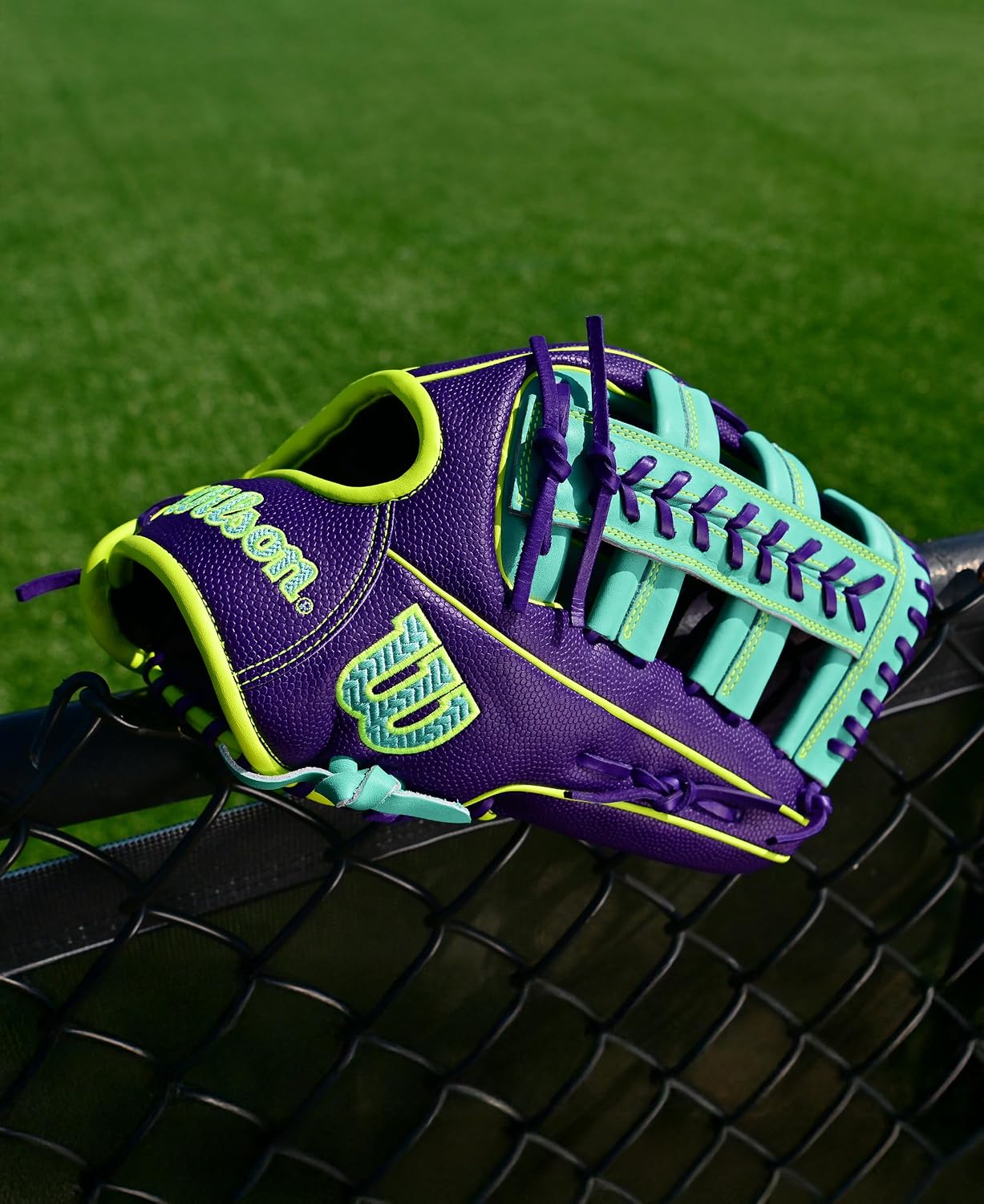Wilson Fall 2025 A2000® Baseball Gloves