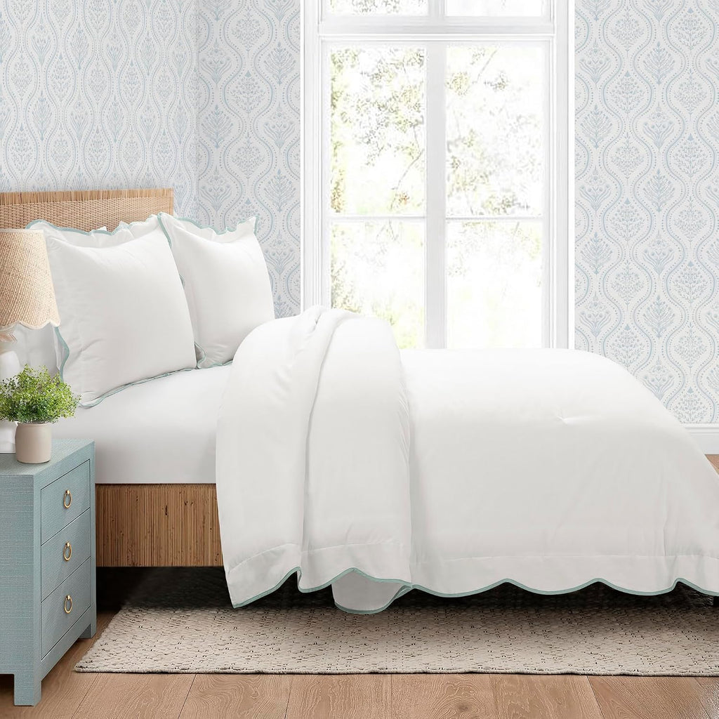 Lush Decor Coastal Chic Scalloped Edge Comforter Set, 3 Piece Set King/California King, Blue & White - King Bedding Set - White Comforter King Size - Coastal Decor