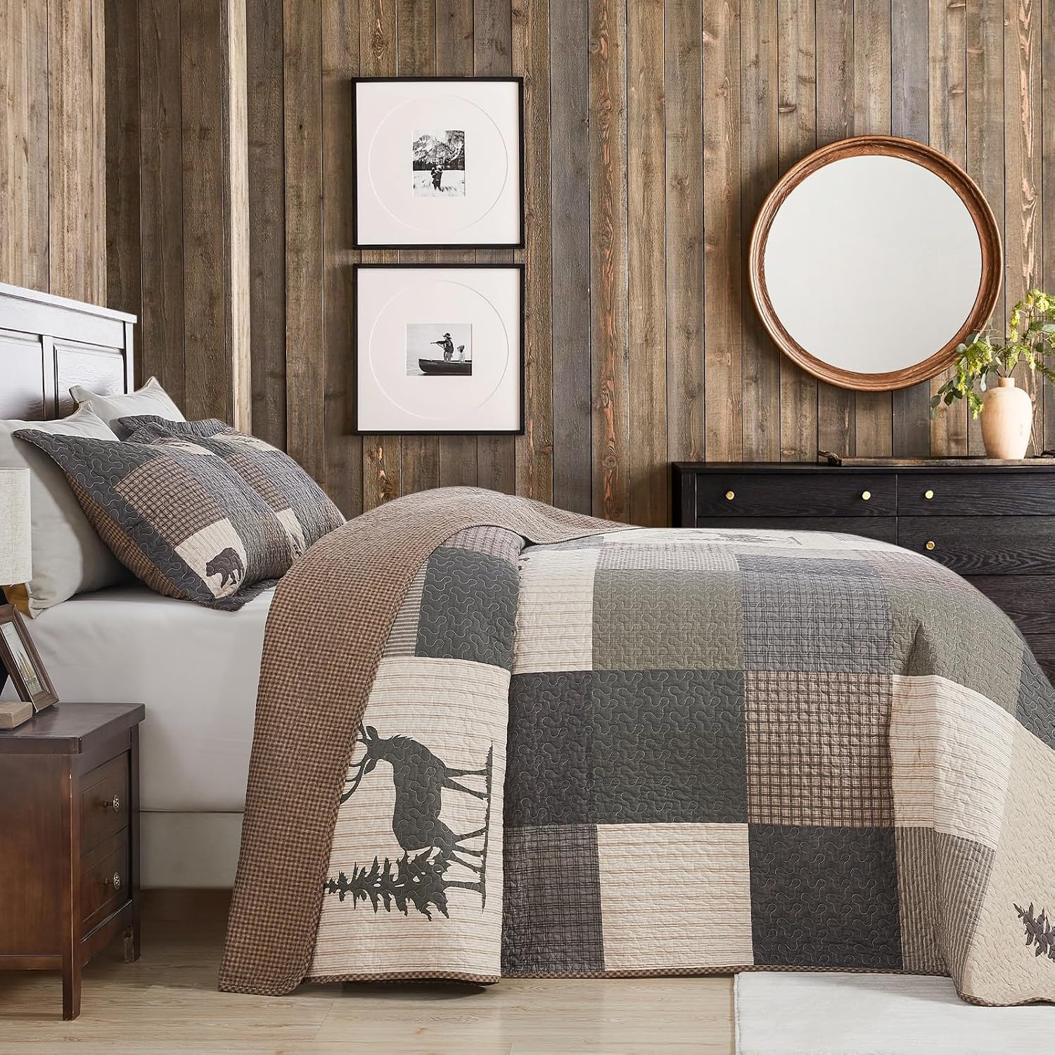 Oversized Queen Bedspreads 120x102, 100% Cotton Extra Large Quilt, Forest Tree Bear Deer Pattern, Lightweight Plaid Quilted Coverlet Bedding Set, 3 Pcs, All Season, Brown/Beige/Green