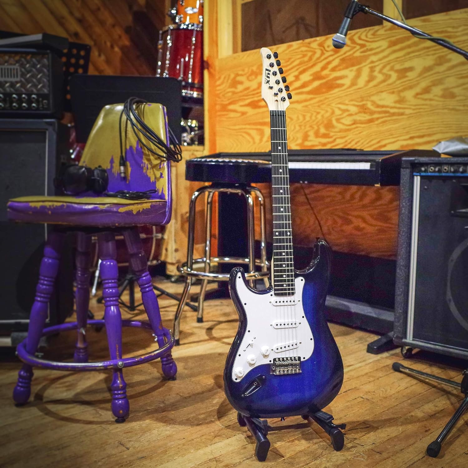 LyxPro Left Hand 39 Inch Electric Guitar and Starter Kit for Lefty Full Size Beginner's Guitar, Amp, Six Strings, Two Picks, Shoulder Strap, Digital Clip On Tuner, Cable and Soft Case - Blue