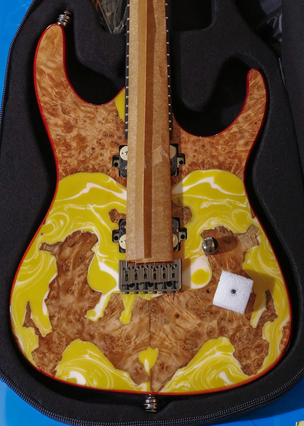 Leo Jaymz Electric Guitar Monsoon Deluxe Series, Reverse Headstock, Burl Top, Mahogany Body, Roasted Maple Neck, Rosewood Fretboard, Case and Capo(YC-2005-243)
