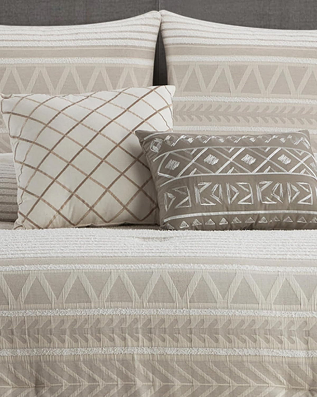 LANCO MODERN LIFESTYLE Cotton Comforter Set King, Gorgeous Geometric Jacquard, Beige Soft Lightweight Bedding Set for All Seasons, Bedskirt, Pillow Shams and Decor Pillows