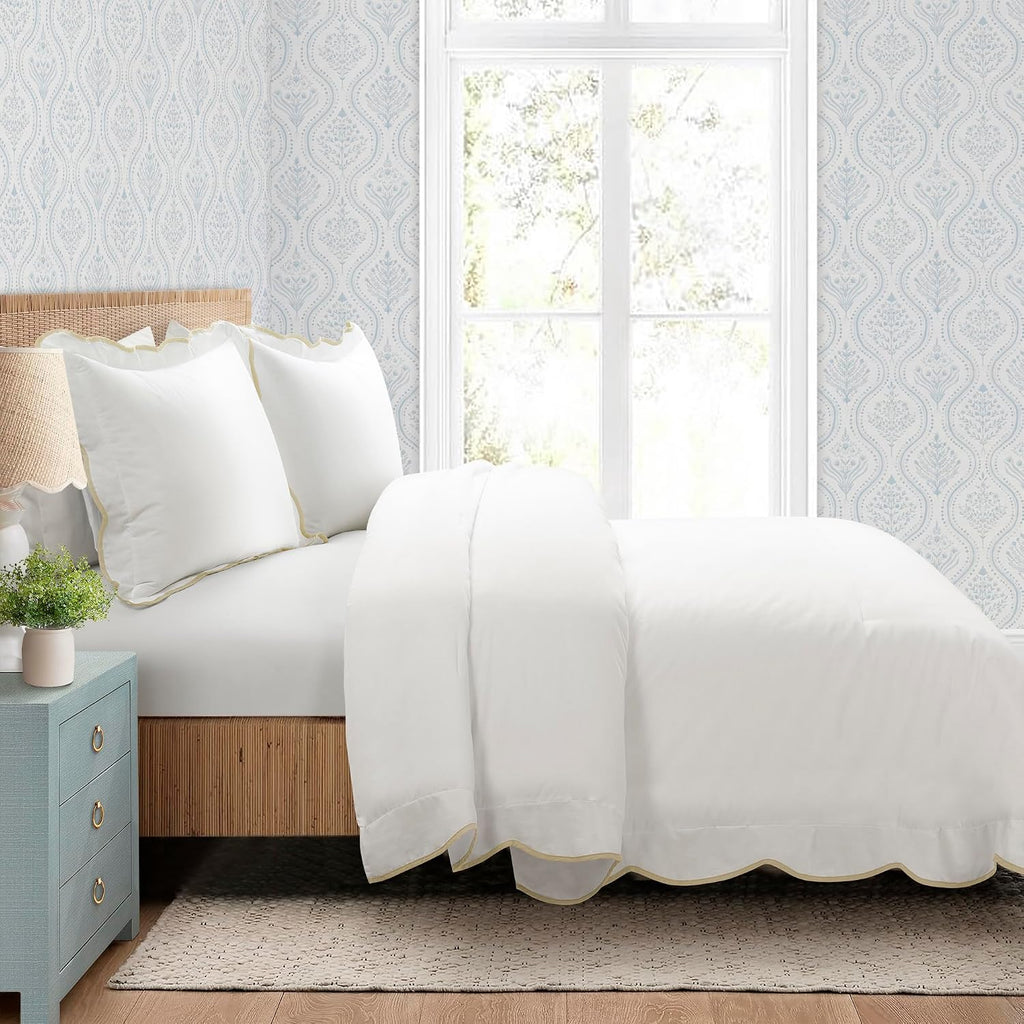 Lush Decor Coastal Chic Scalloped Edge Comforter Set, 3 Piece Set Full/Queen, Neutral & White - Queen Bedding Set - White Comforter Queen - Coastal Decor