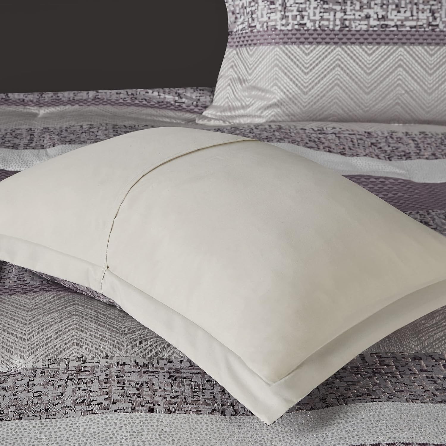 Madison Park Luxury Comforter Set-Traditional Jacquard Design, All Season Down Alternative Bedding, Matching Bedskirt, Decorative Pillows, King(104'x92'), Rhapsody, Striped Purple 7 Piece
