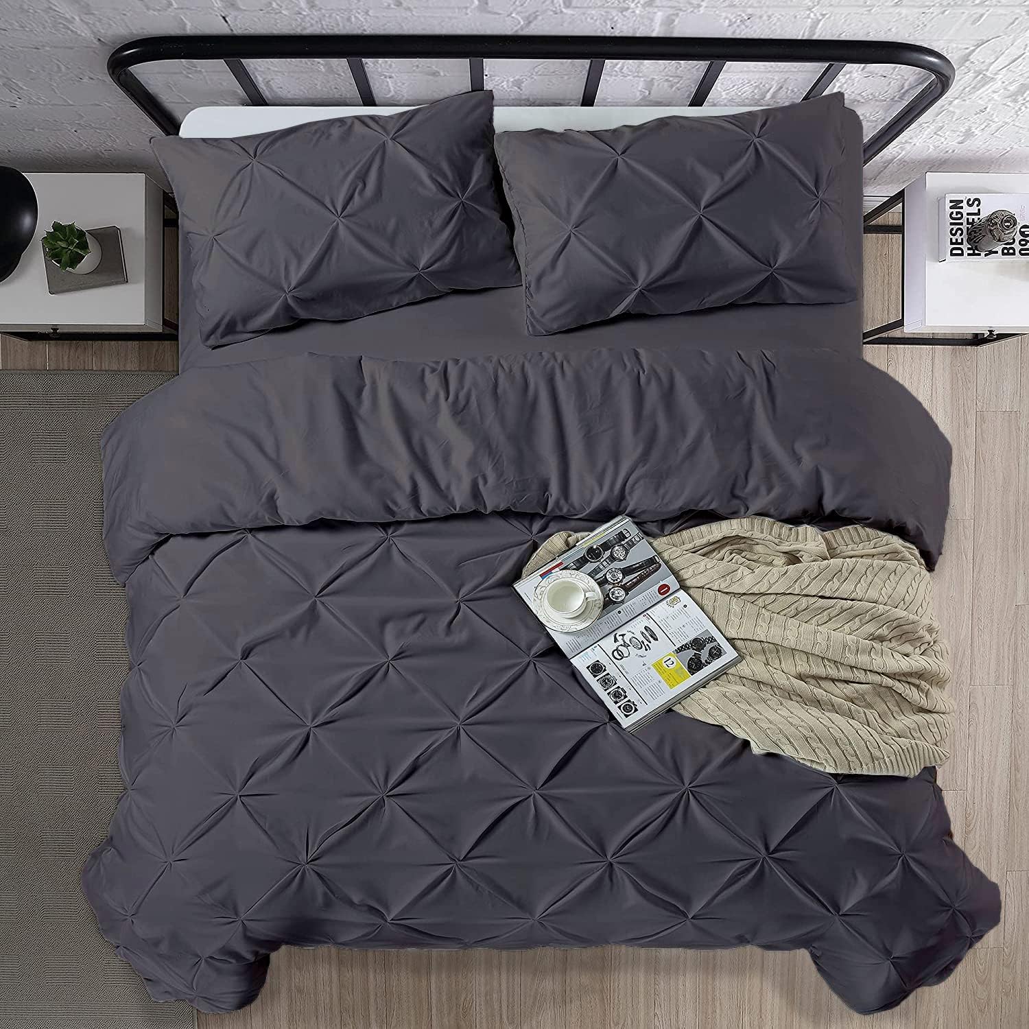 Crown Collection 1000-TC Hypoallergenic Ultra Soft Design 100% Egyptian Cotton Pinch Plated Duvet Cover with Zipper Colser & 2pcs Pillow Case Set (Alaskan 120'x132'), Drak Gray