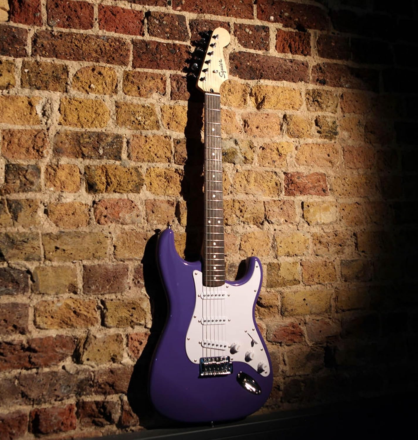 Fender FSR Squier Sonic Stratocaster Electric Guitar - Arctic White, Maple Fingerboard, White Pickguard