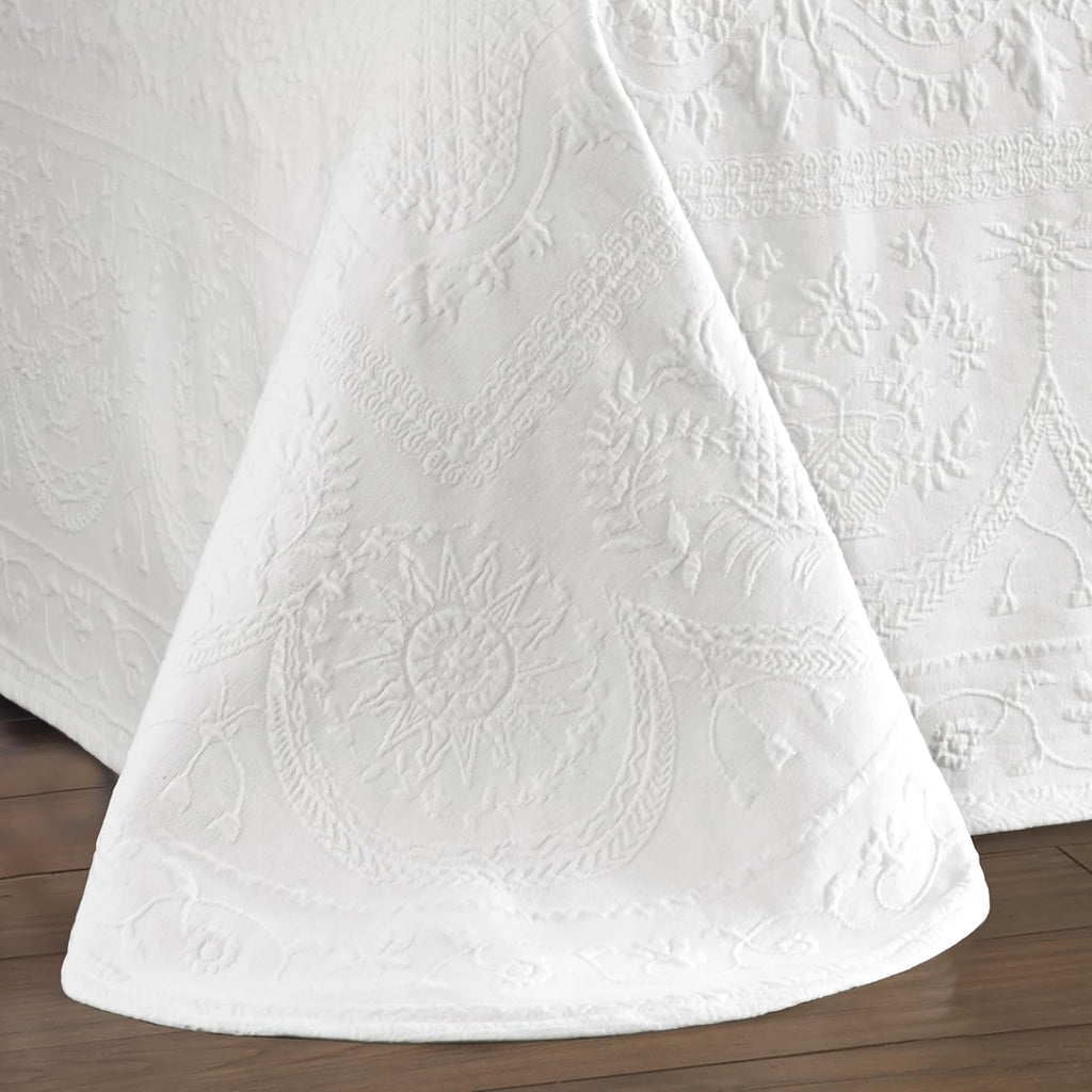 Bedspreads Coverlet - King Charles Collection 120' x 114' Size 100% Cotton Oversized Matelasse Bed Spread, King/Cal King, White