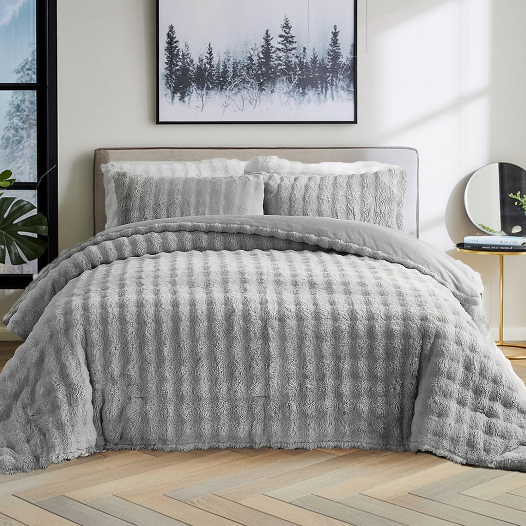 Bedbay Faux Fur Comforter Set King Size Plush Grey Fluffy Comforter Luxury Rabbit Fur Fuzzy Furry Bedding Set 3 Pieces Soft Warm Shaggy Velvet Reversible Quilt Duvet Set for Boys Girls Kids