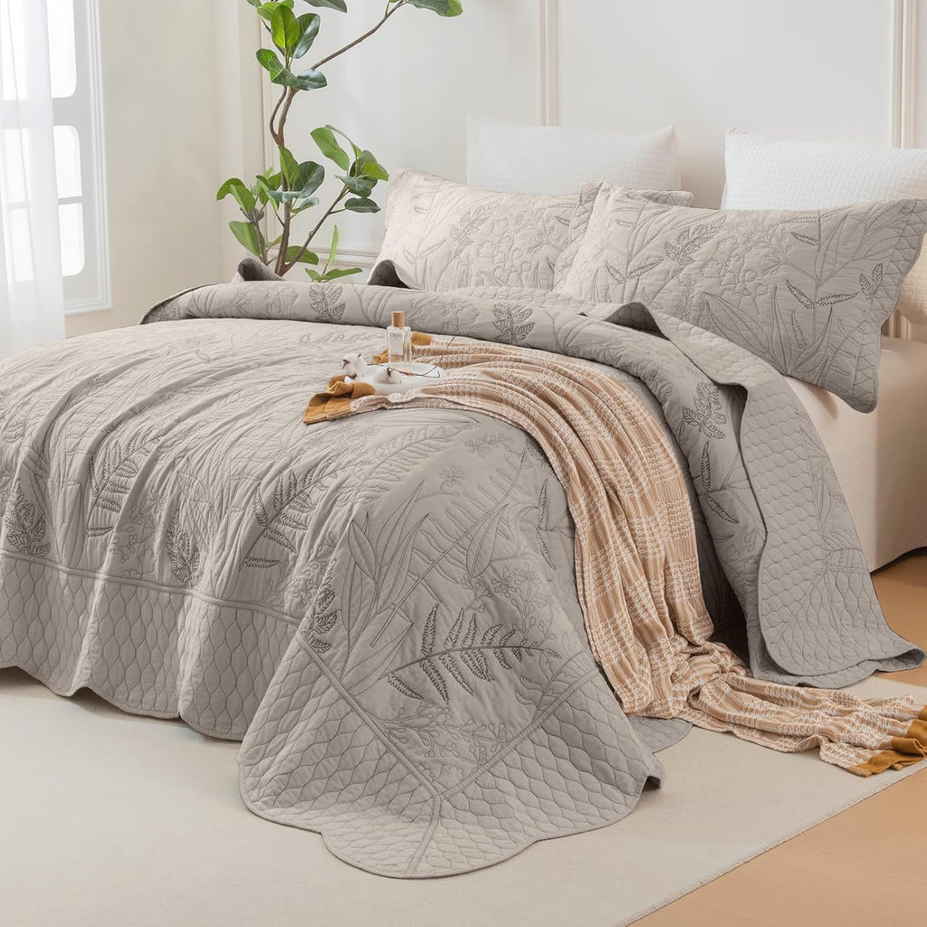 Lady Ann Oversized King Bedspread 120x120, Leaves Pattern Stitching Printed Quilt Set Soft & Lightweight Linen Feel Quilted Coverlet, 3 Pcs Extra Large Botanical Bedding Sets