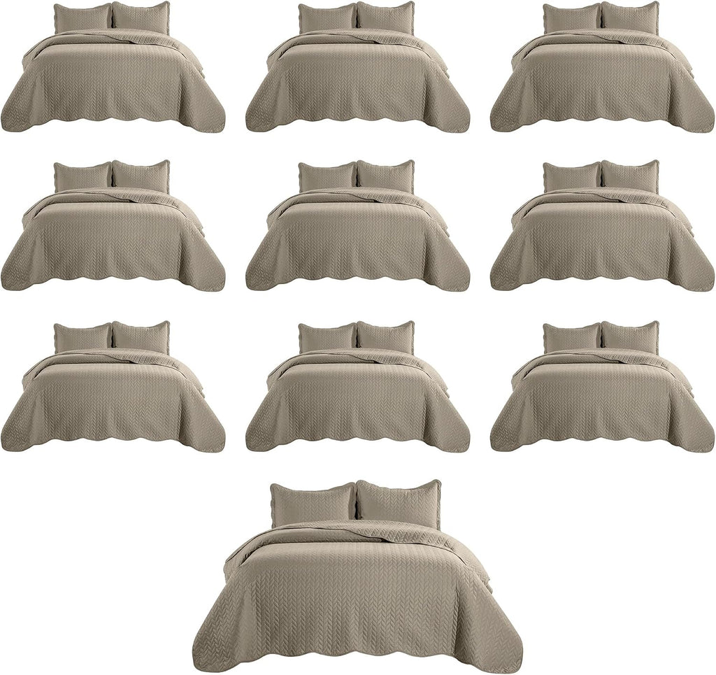 MOONLIGHT20015 Queen Quilt Bedding Set (90' x 96') - Bulk Pack of 10 Wholesale for Hotels, Guest Bedroom & Airbnbs - Lightweight Microfiber Reversible Embossed Quilts Bedspreads (Beige)