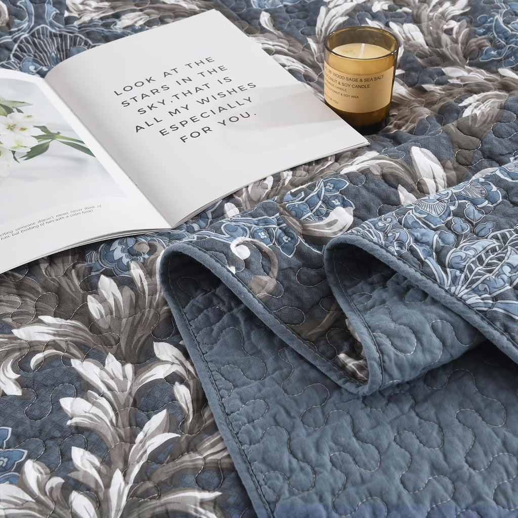 King Size Quilt Set - Blue Gray and White Quilt Set King, 100% Cotton Floral Bedspread Set 3 Piece, Traditional Elegant Lightweight Comforter, Reversible Quilt Bedding Set for All Season