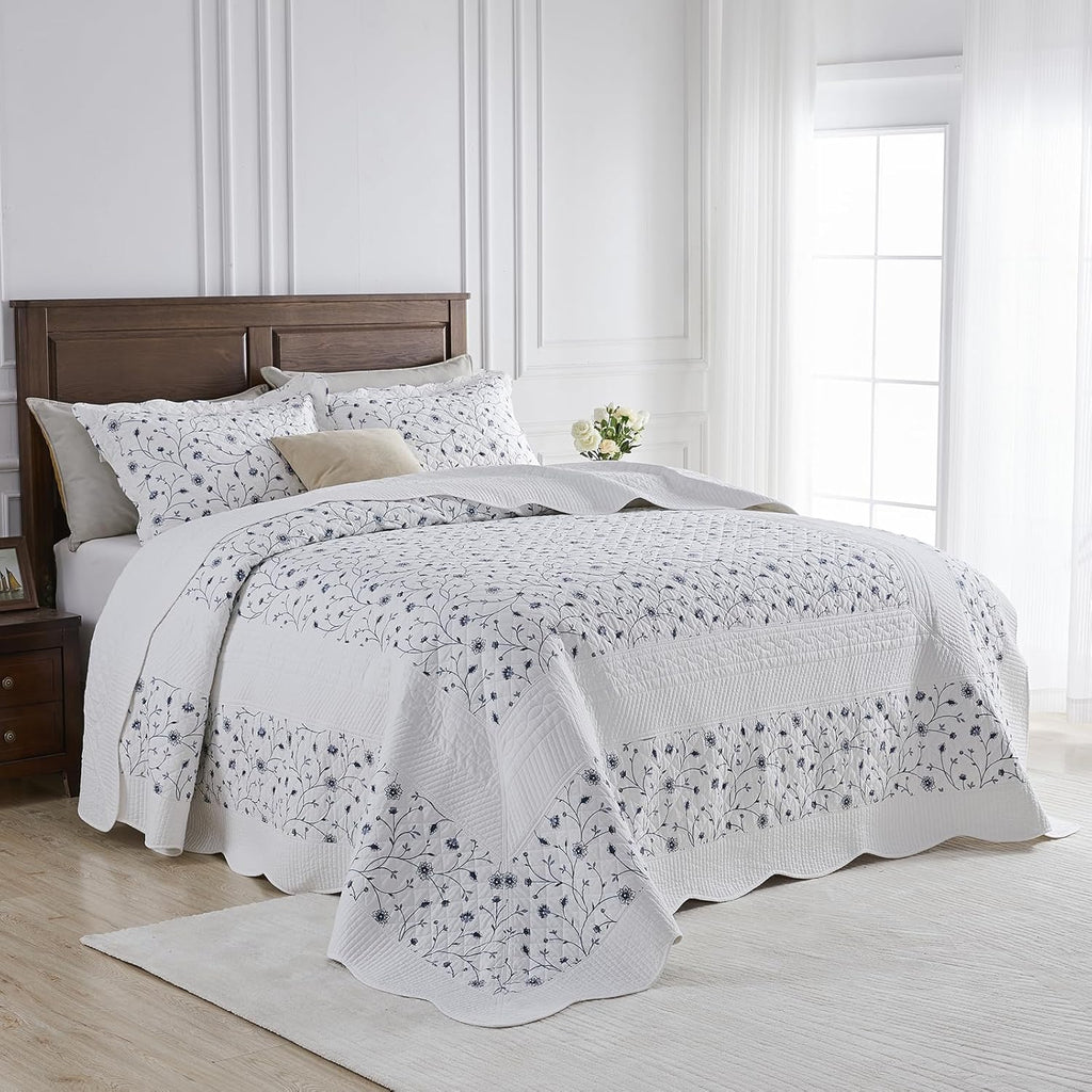 Floral Bedspread 102'x120' Oversized Queen Bedspread, 100% Cotton Oversized Queen Quilt with 2 Pillow Shams, Lightweight Vintage Quilted Bedspreads Coverlet Sets, White/Blue, 3 Pcs