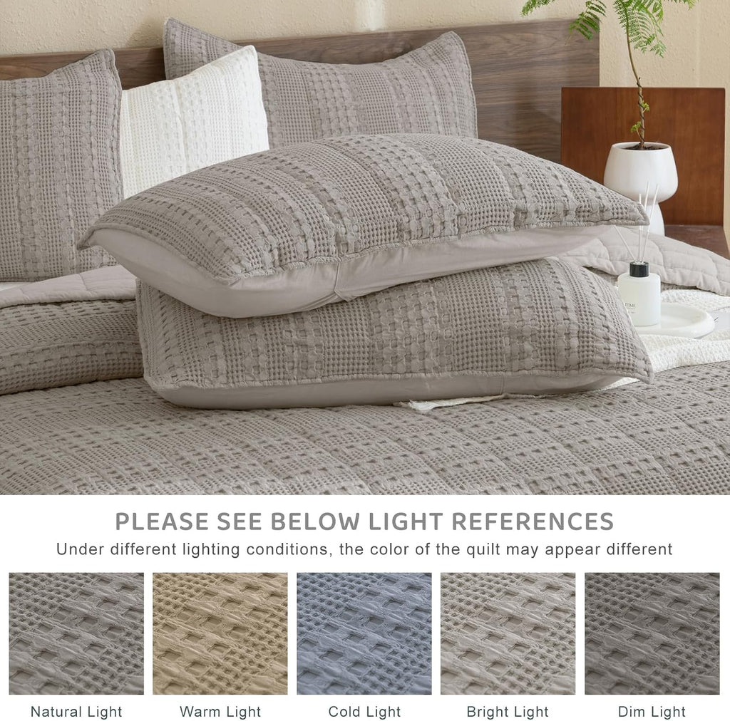 Sanracie Oversized King Quilt (120'x120'), Cotton Dark Khaki Waffle Weave Quilt Sets 3Pcs Lightweight Breathable Quilt Bedding Set Luxury Soft Bedding Coverlet for All Seasons