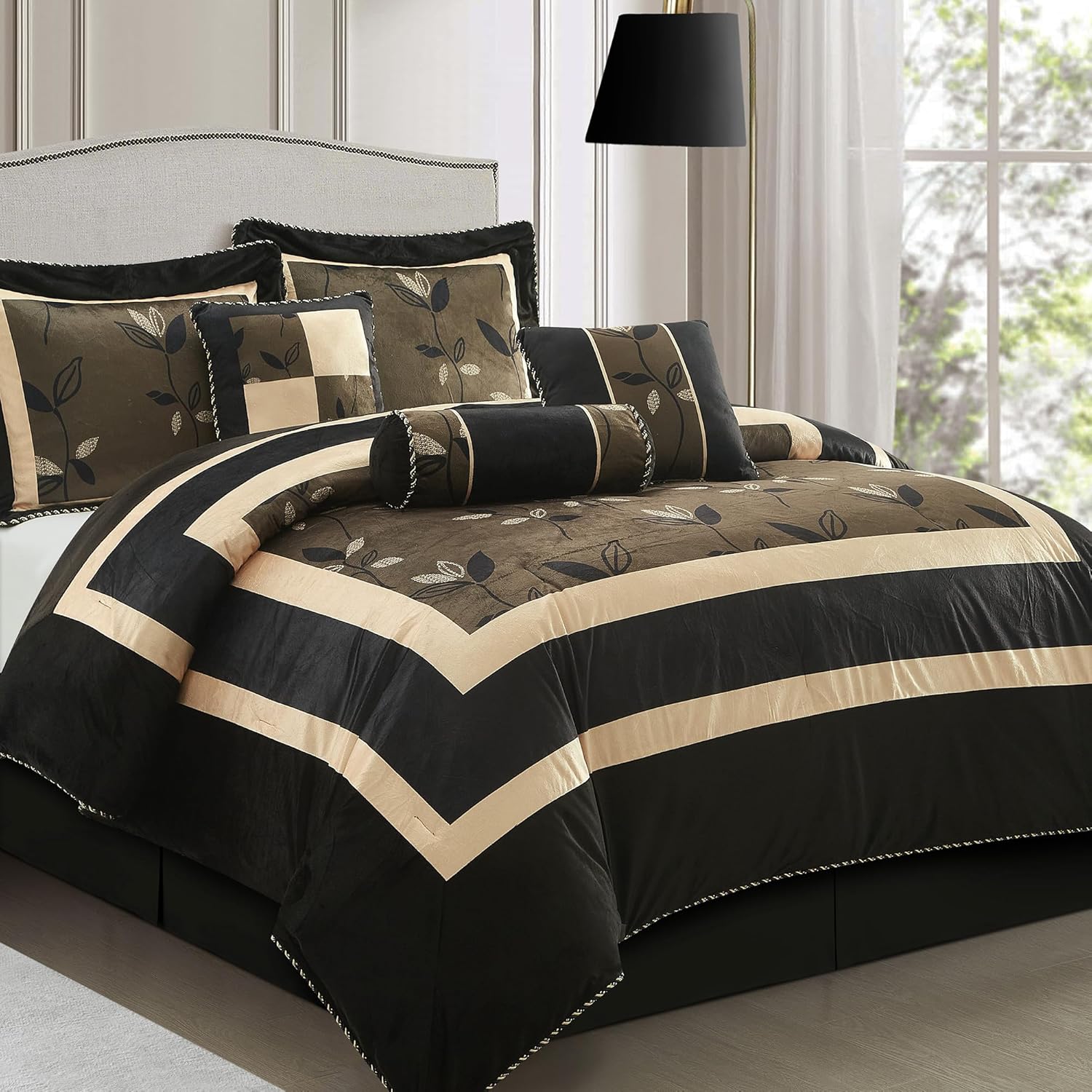 LANCO MODERN LIFESTYLE Black and Gold Comforter Set, Full, Short Plush Print with Leaves Pattern, Ultra Soft, 7 Piece Bedding Set, Bed in a Bag, Bedskirt, Shams and Decorative Pillows