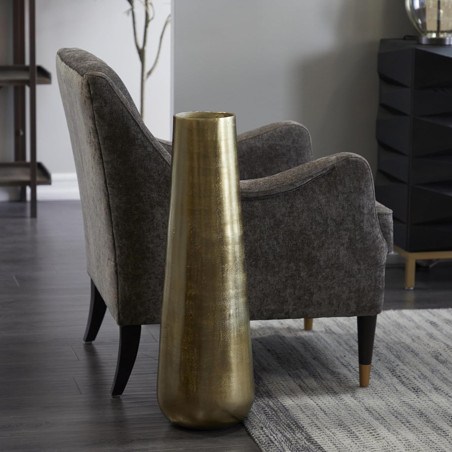 Deco 79 Aluminum Metal Decorative Vase Centerpiece Vase, Flower Vase for Home Decoration 9' x 9' x 31', Gold